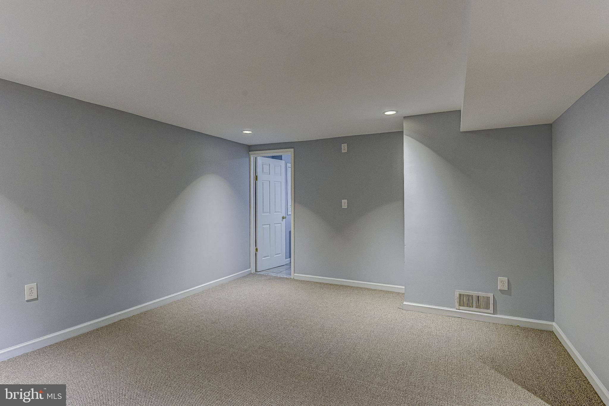 WOODMOOR - Residential