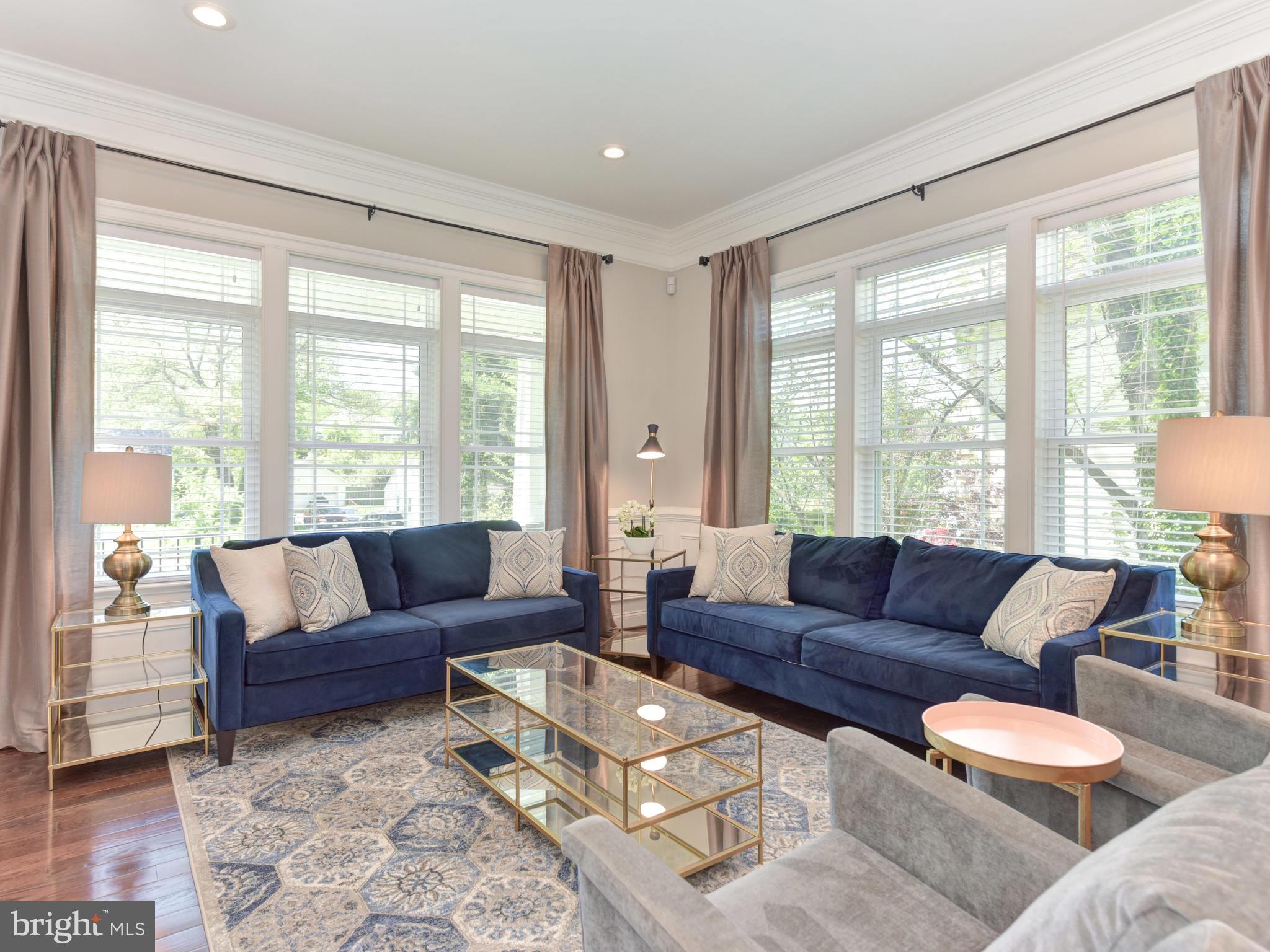 PIMMIT HILLS - Residential