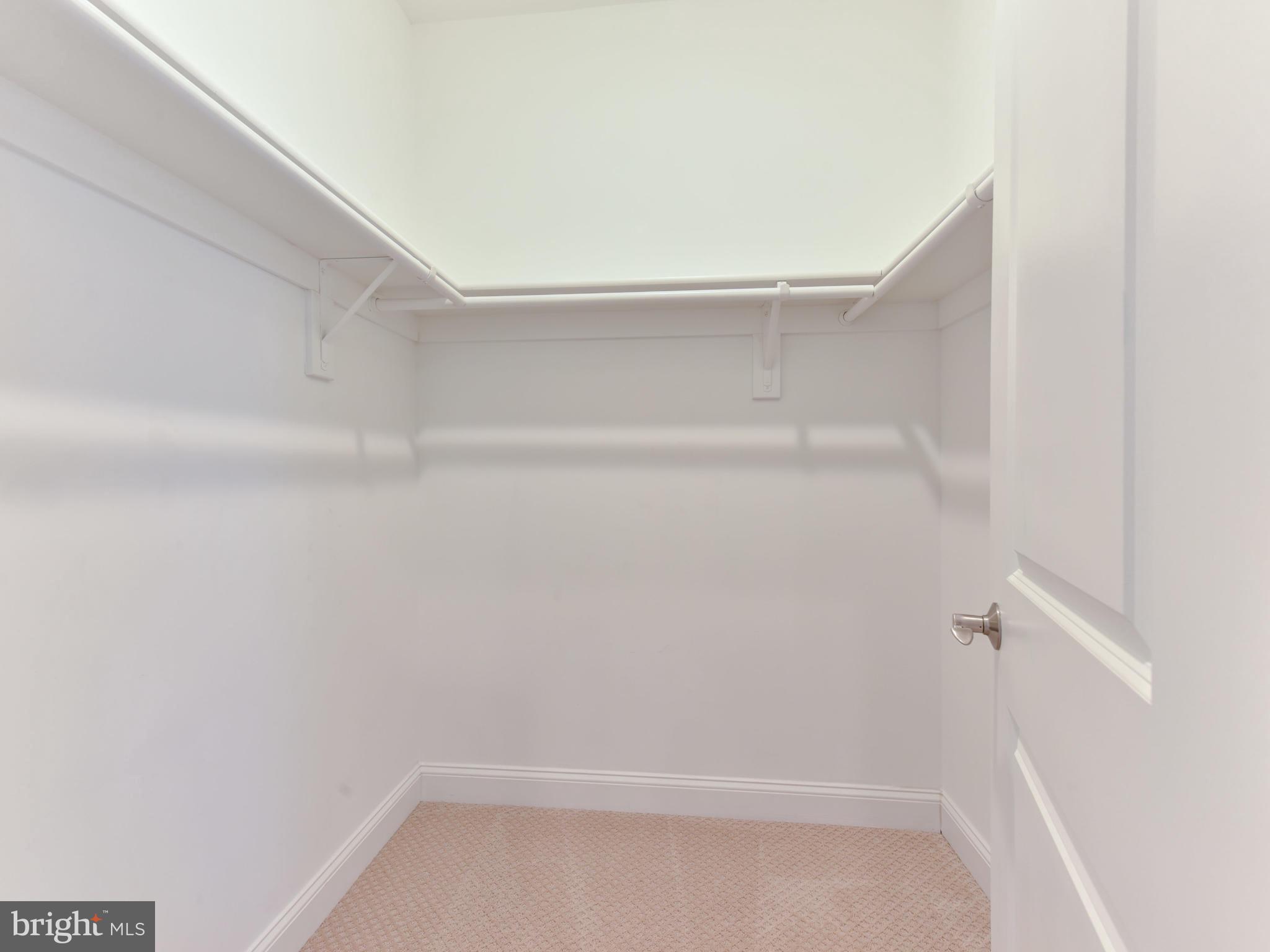 PIMMIT HILLS - Residential