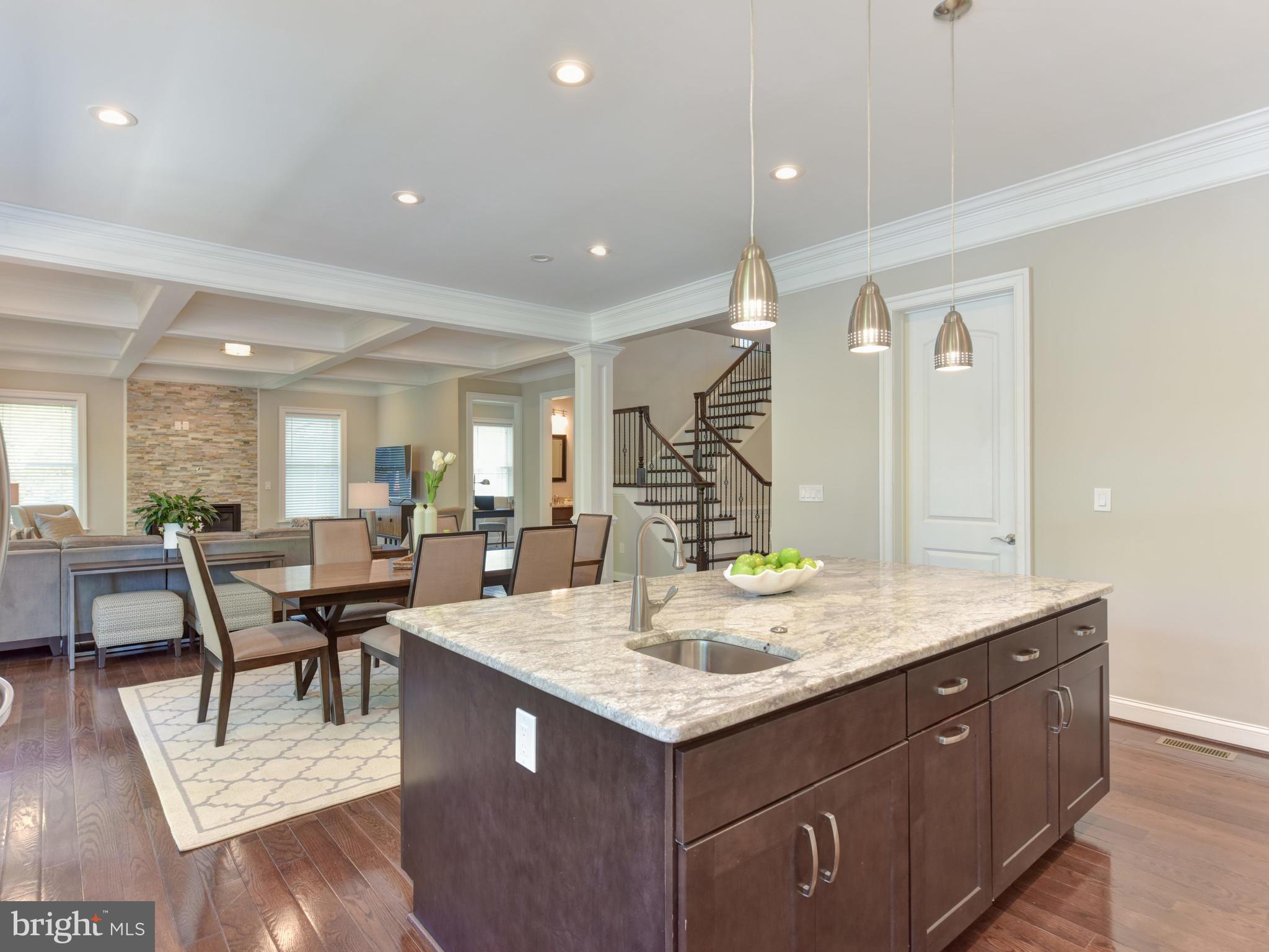 PIMMIT HILLS - Residential