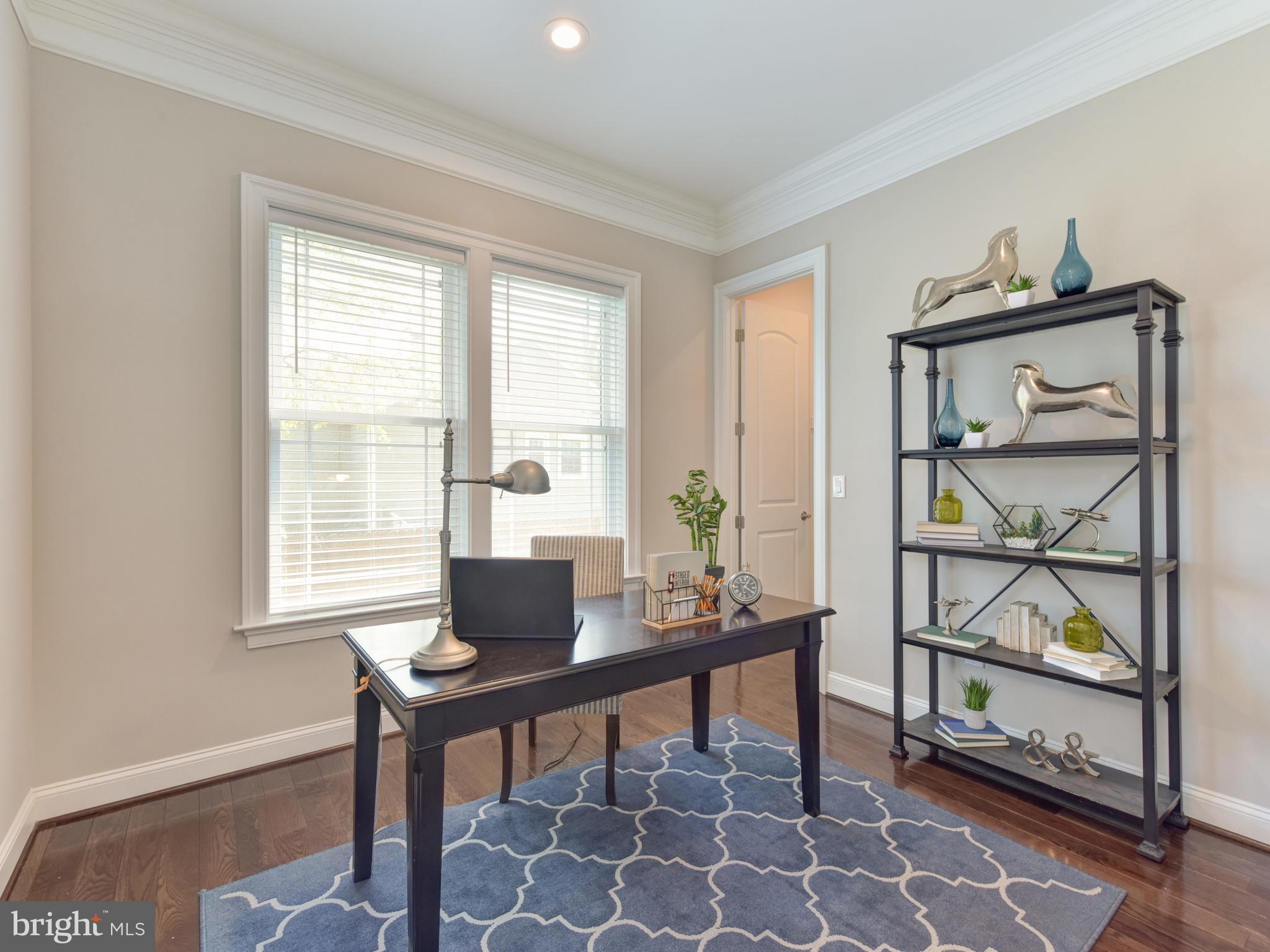 PIMMIT HILLS - Residential