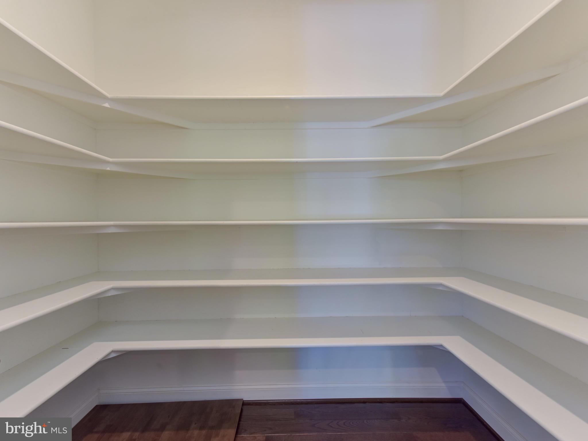 PIMMIT HILLS - Residential