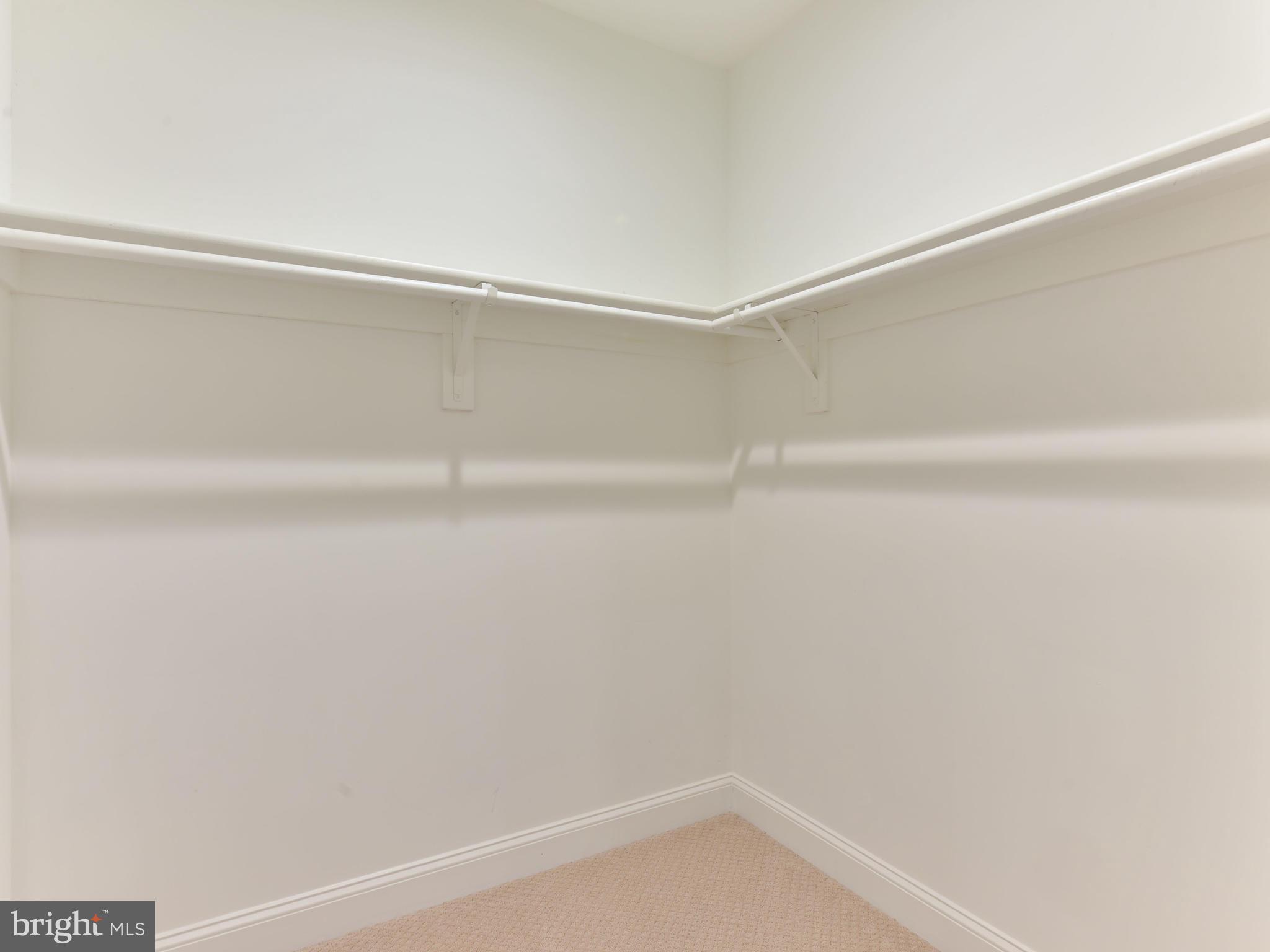 PIMMIT HILLS - Residential