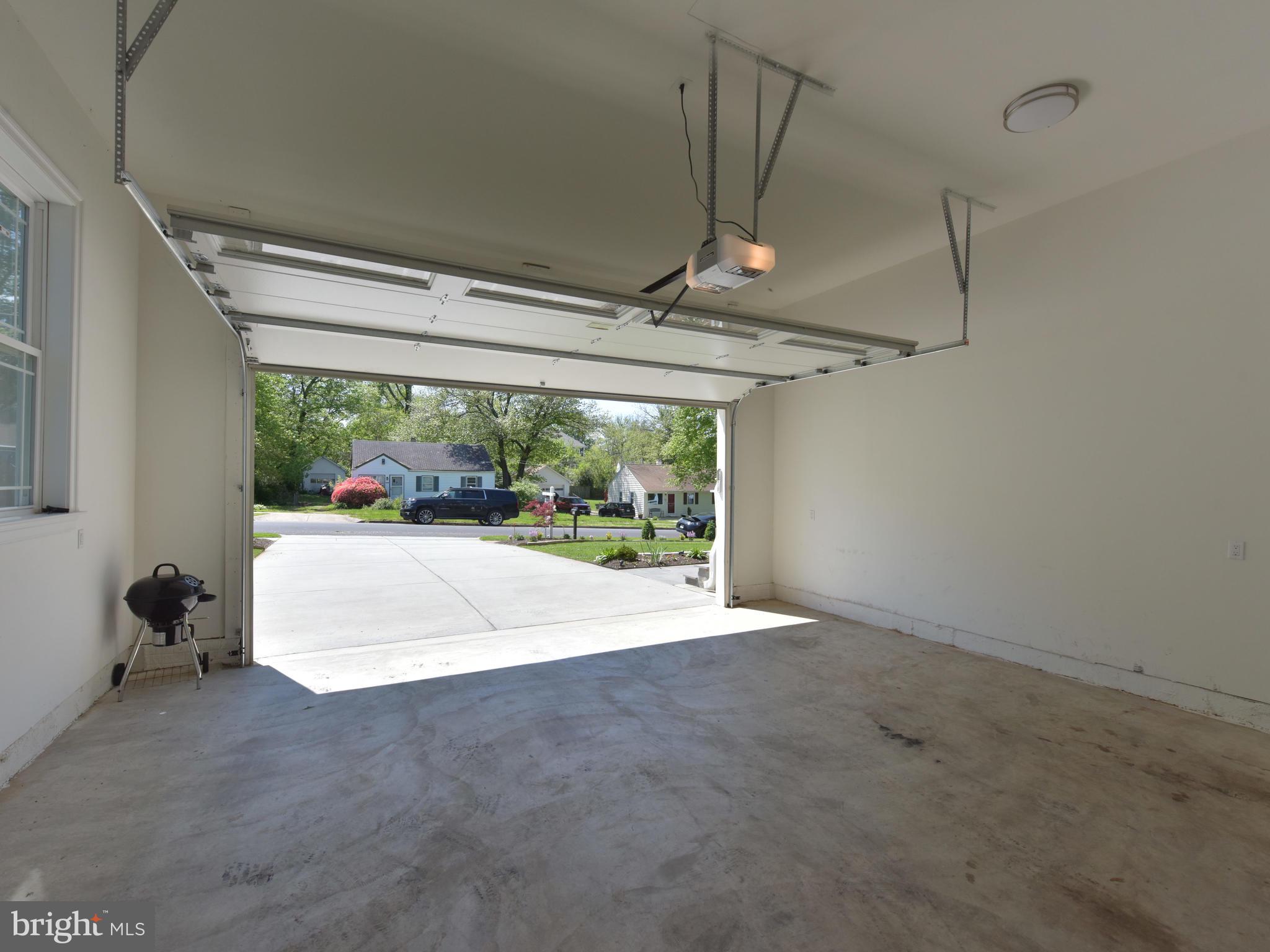 PIMMIT HILLS - Residential