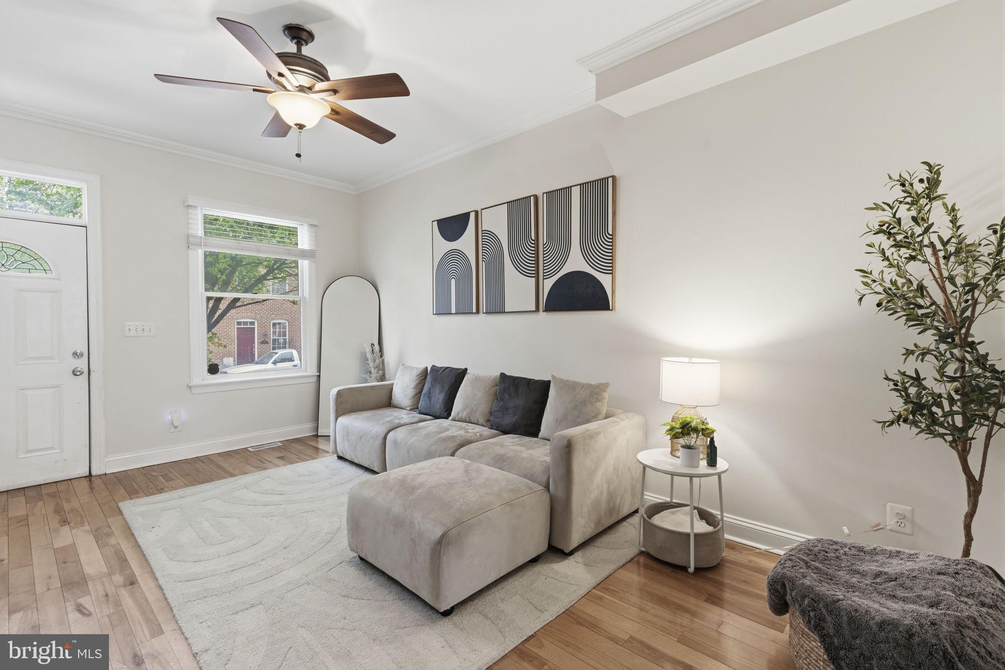 LOCUST POINT - Residential