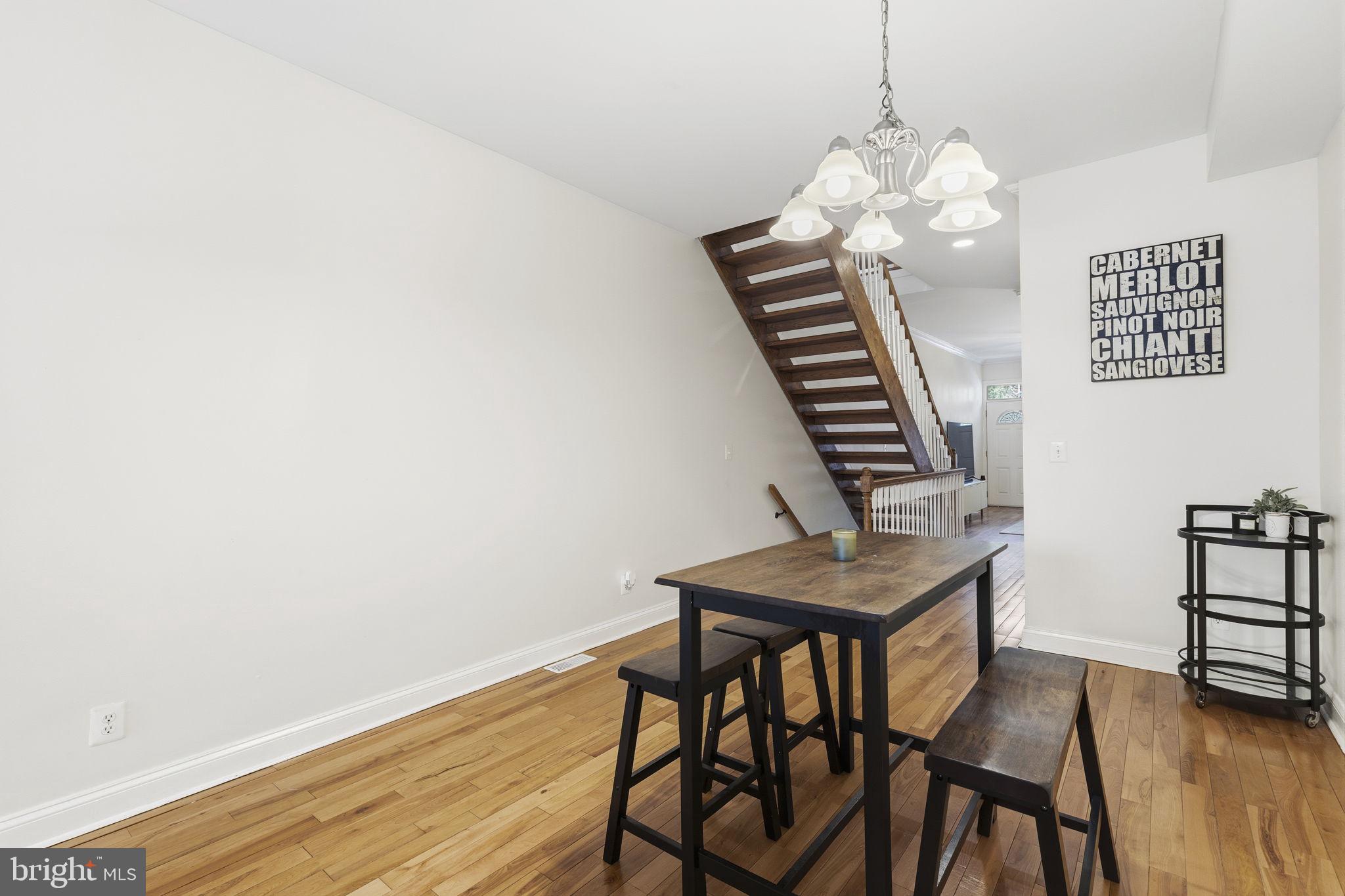 LOCUST POINT - Residential