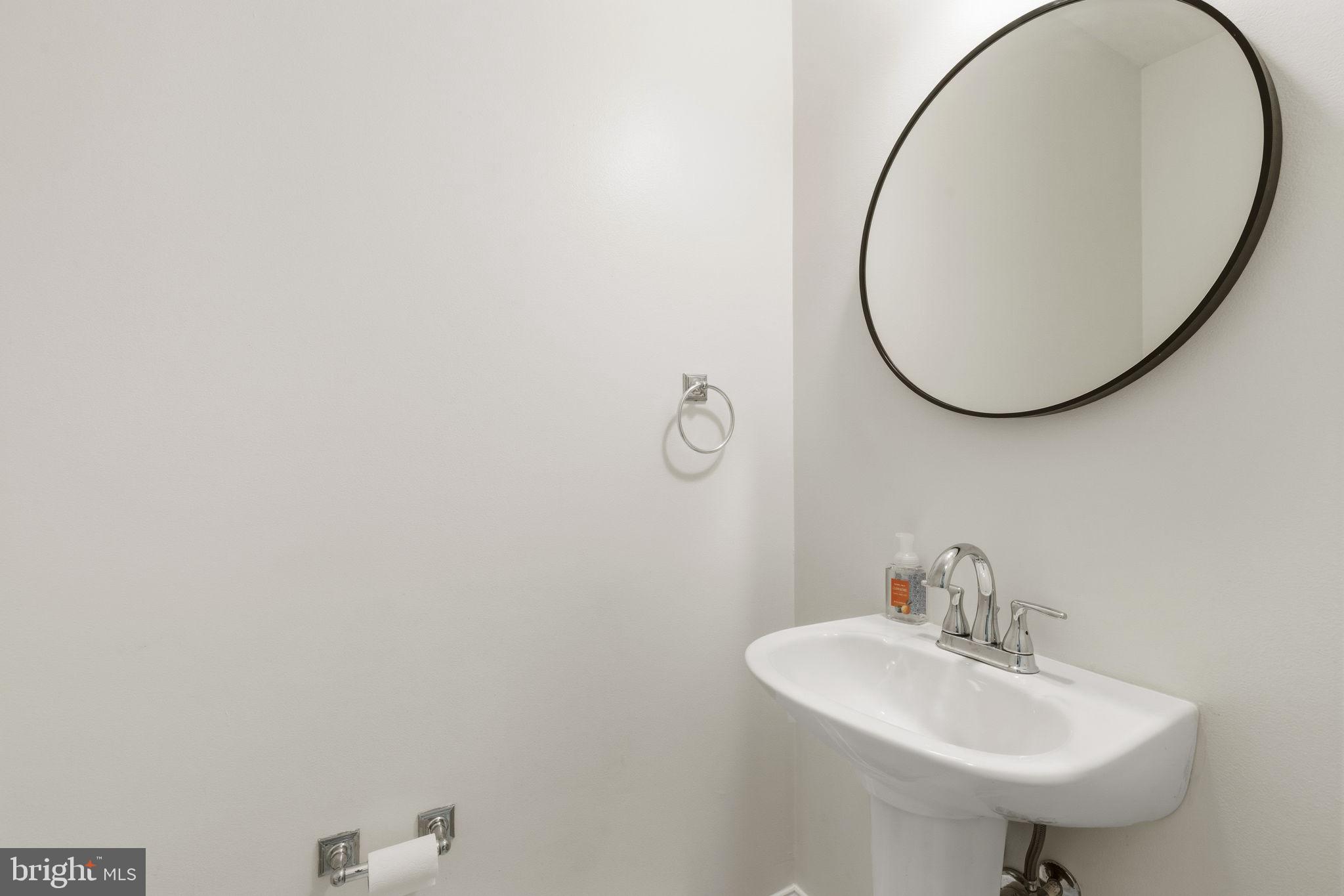 LOCUST POINT - Residential