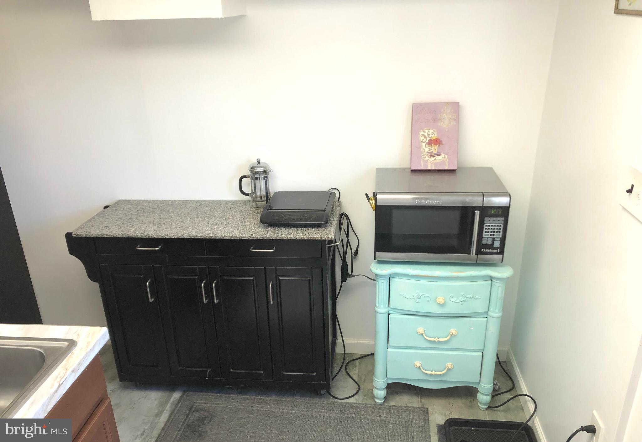 FALLS CHURCH - Residential Lease