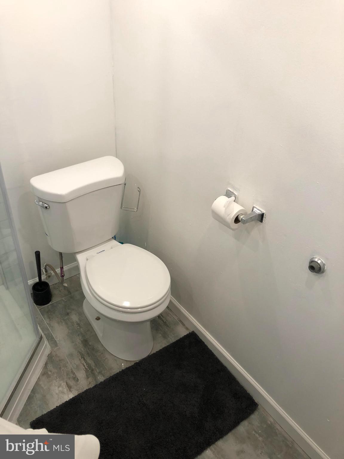 FALLS CHURCH - Residential Lease