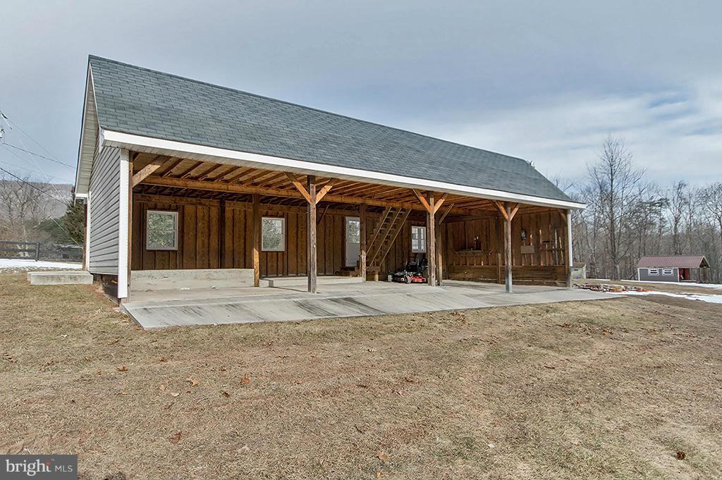 PIN OAK - Residential