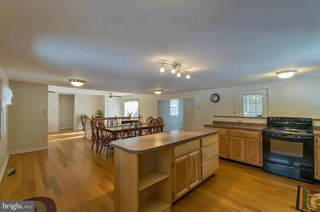 PIN OAK - Residential