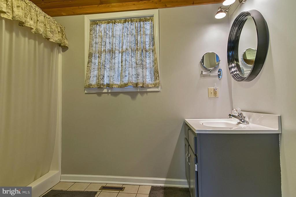 PIN OAK - Residential