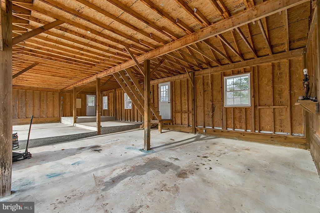 PIN OAK - Residential