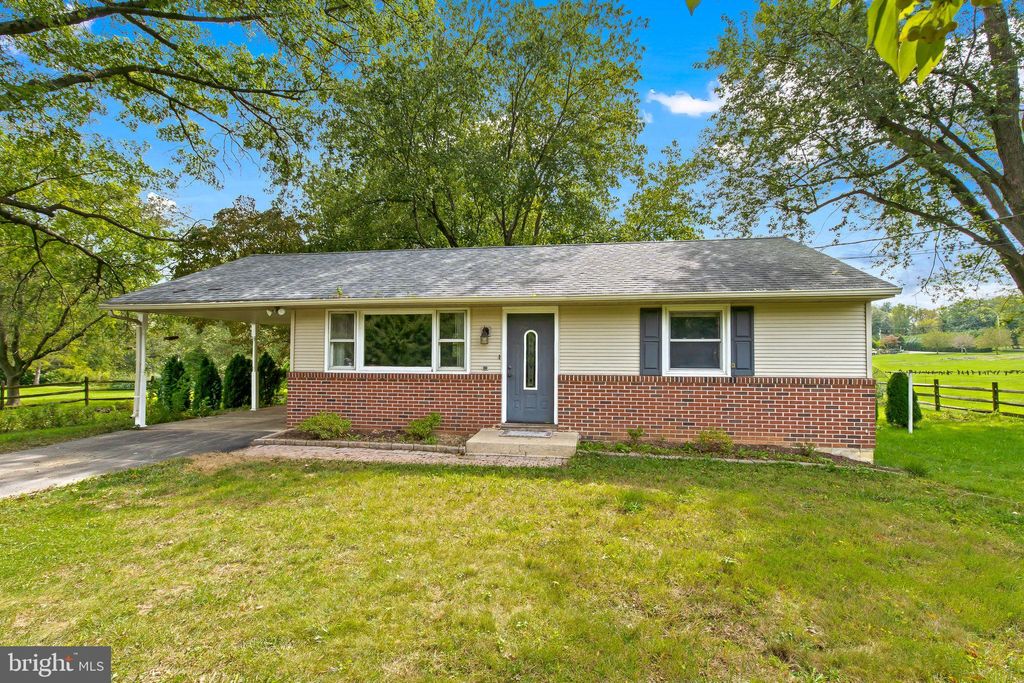 Photo of 1882 MILLPORT RD, LANCASTER, PA 17602 (MLS # PALA2041274)