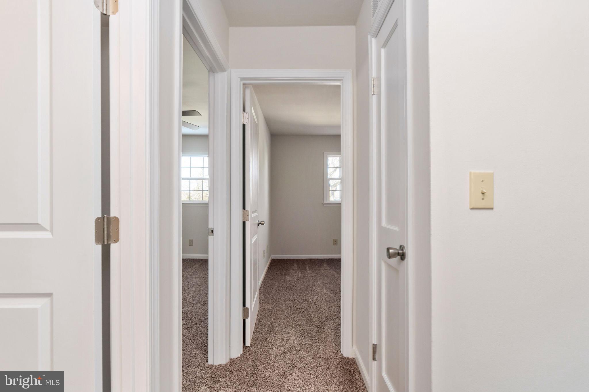 TOWN & COUNTRY TOWNHOUSES - Residential