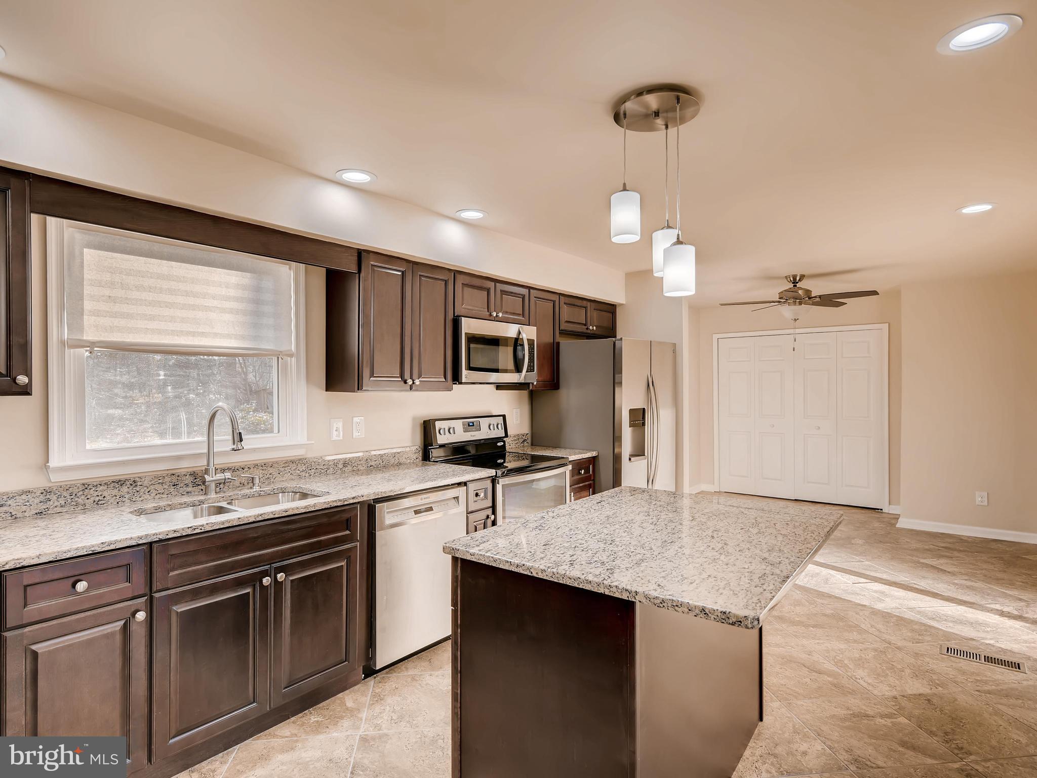 REEDMORE HEIGHTS - Residential