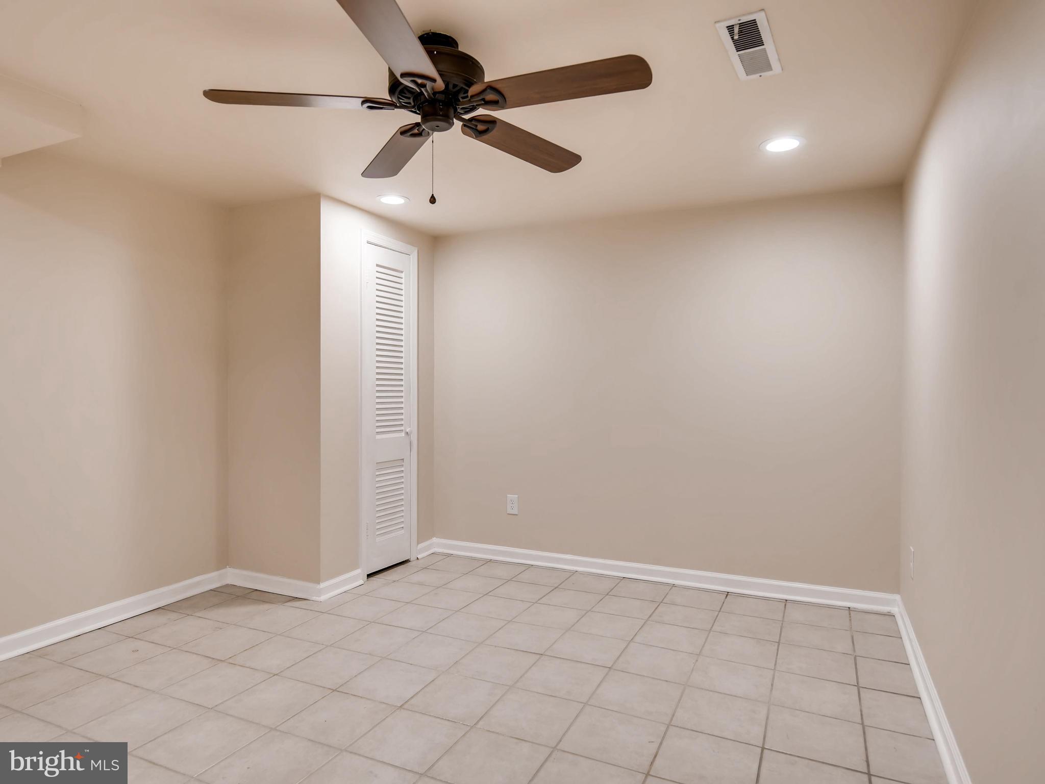 REEDMORE HEIGHTS - Residential