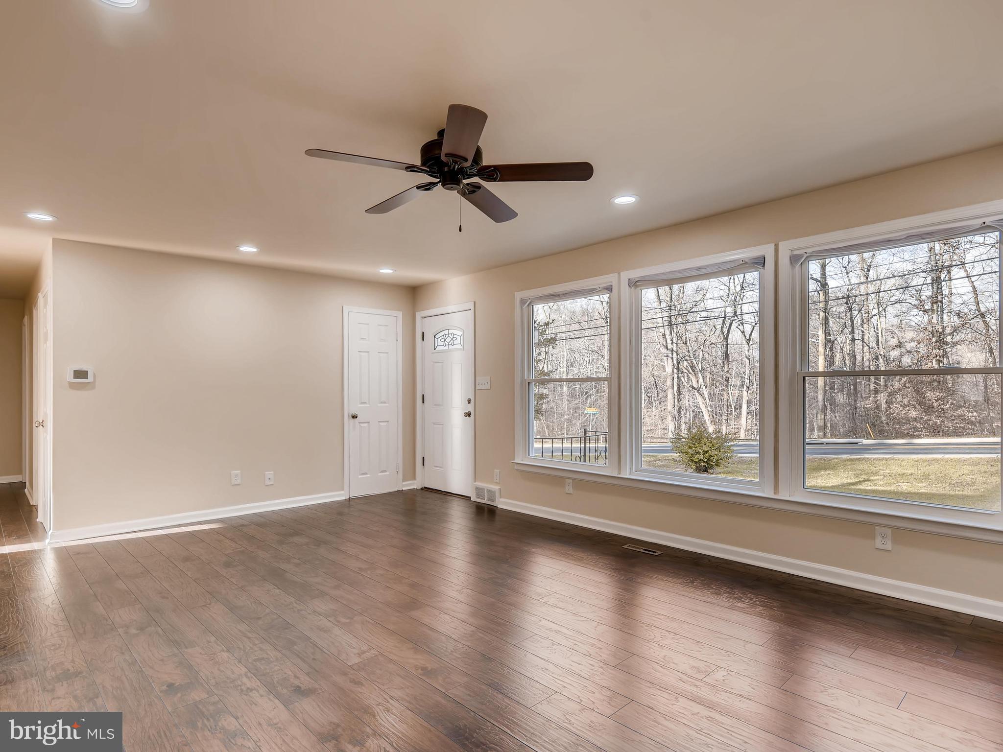 REEDMORE HEIGHTS - Residential