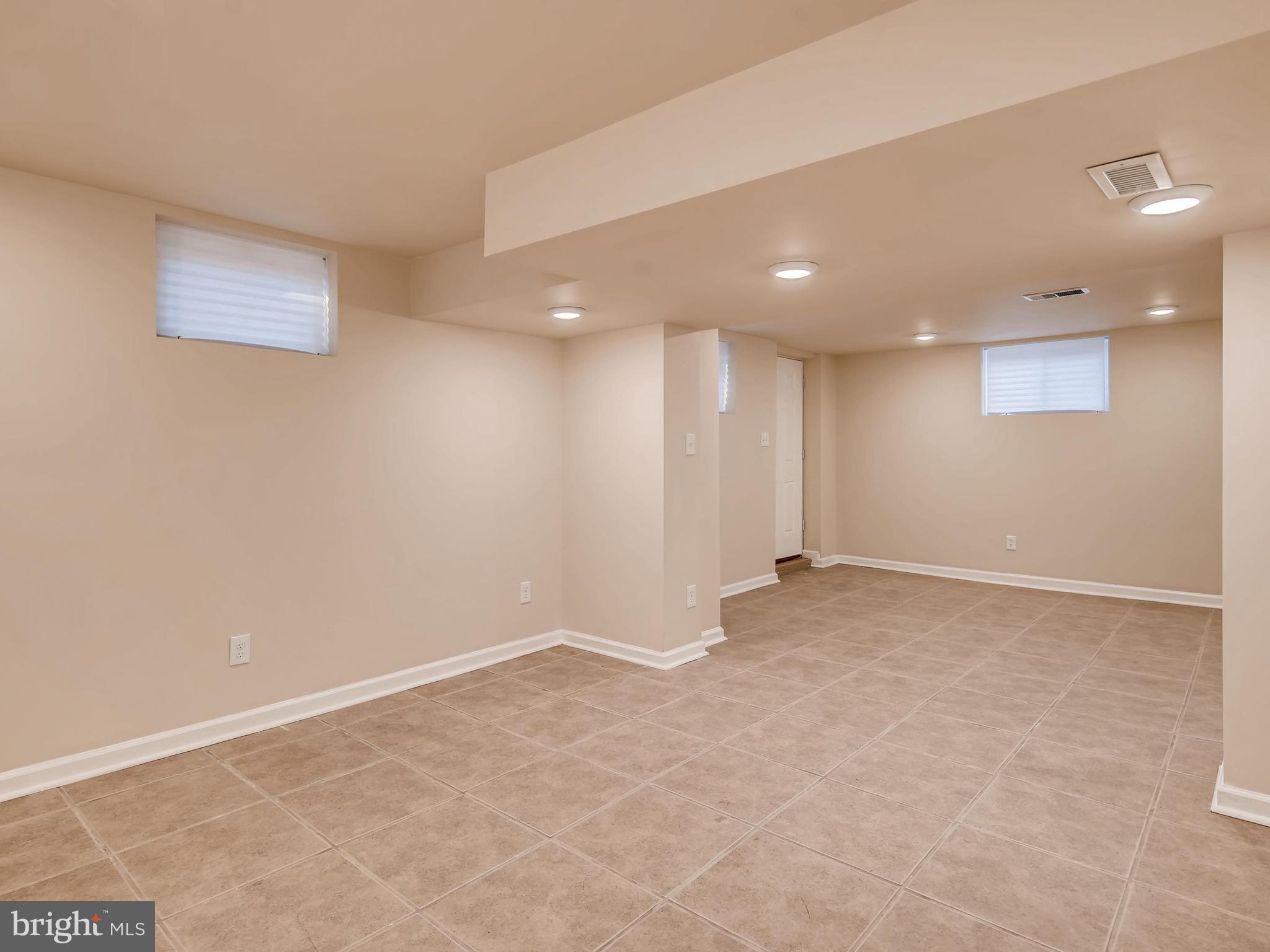 REEDMORE HEIGHTS - Residential