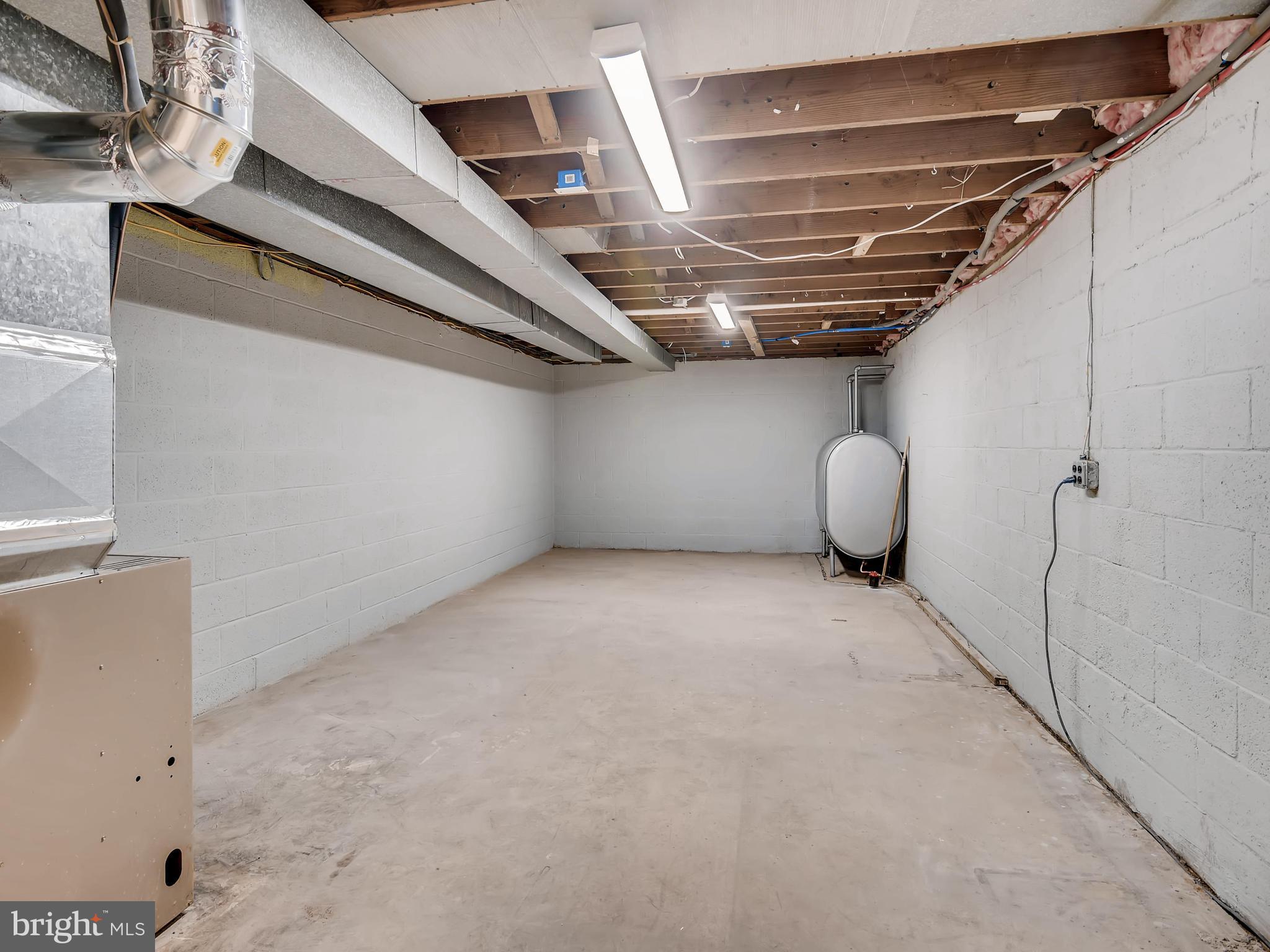 REEDMORE HEIGHTS - Residential