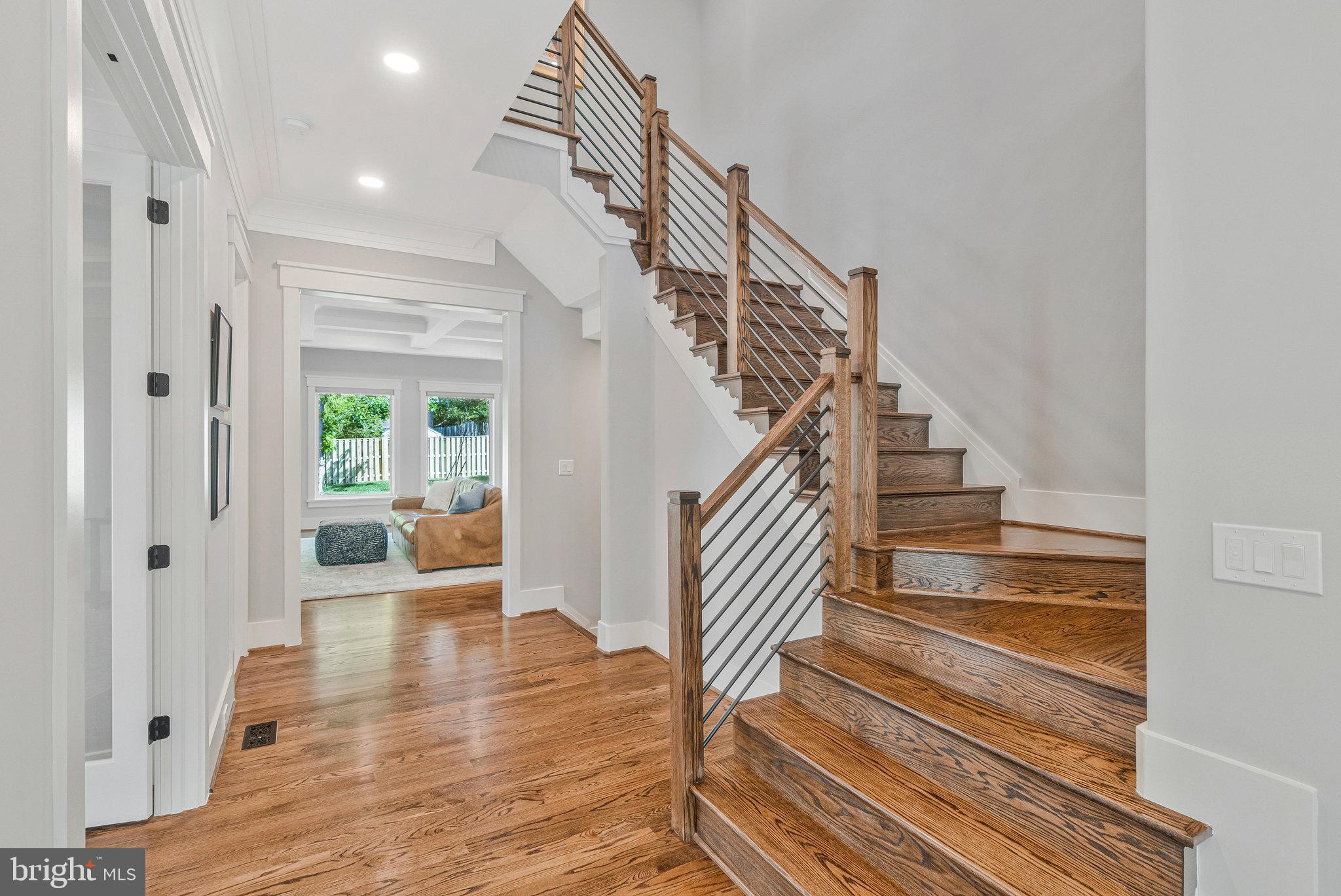 VIENNA WOODS - Residential