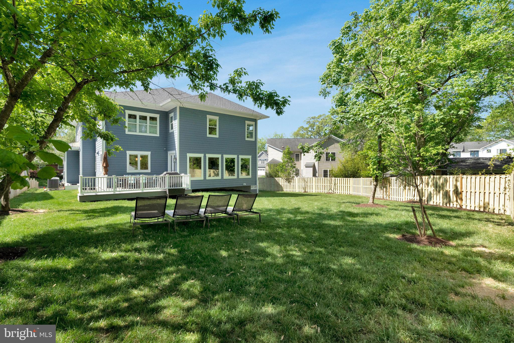 VIENNA WOODS - Residential