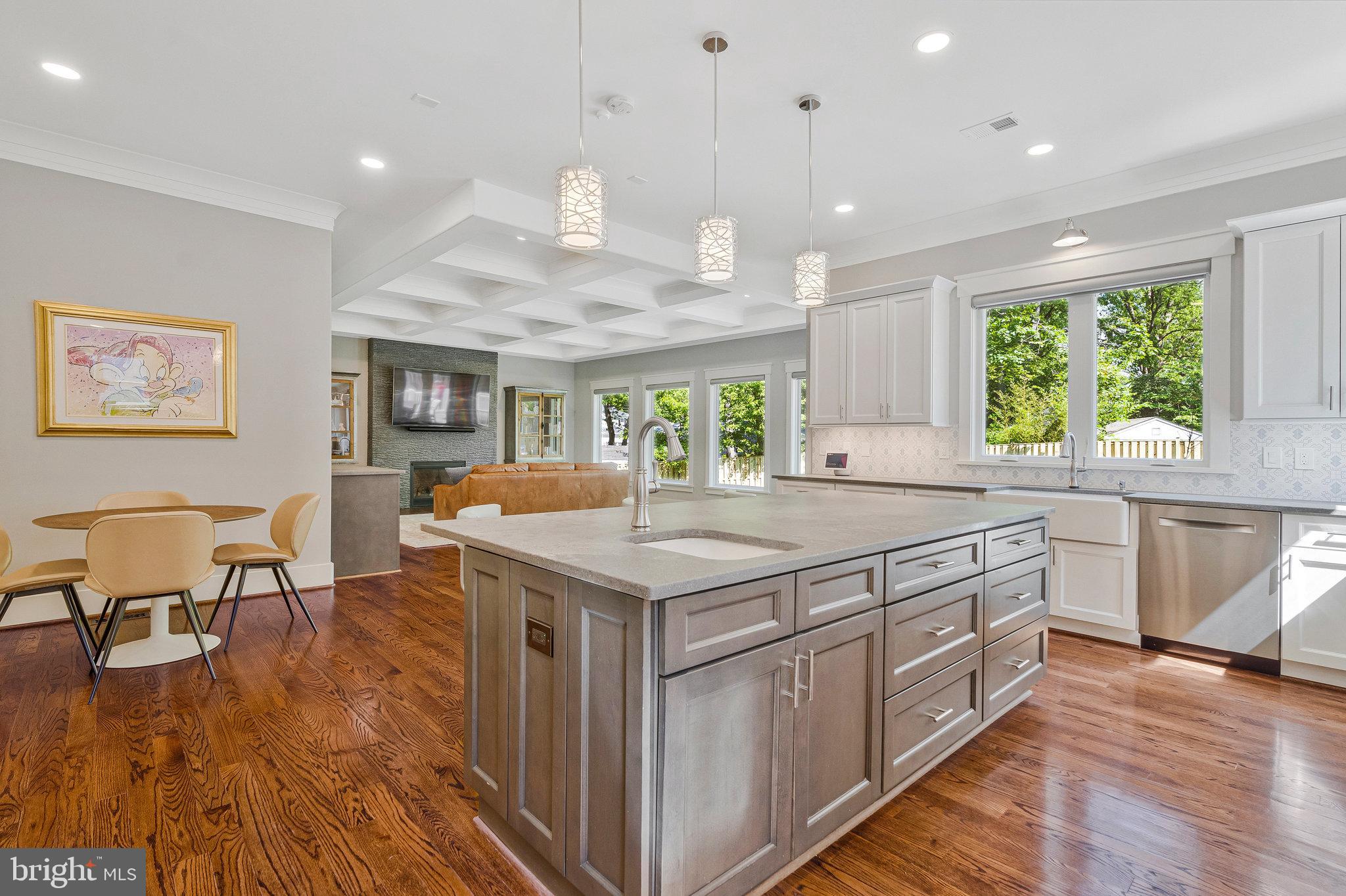 VIENNA WOODS - Residential