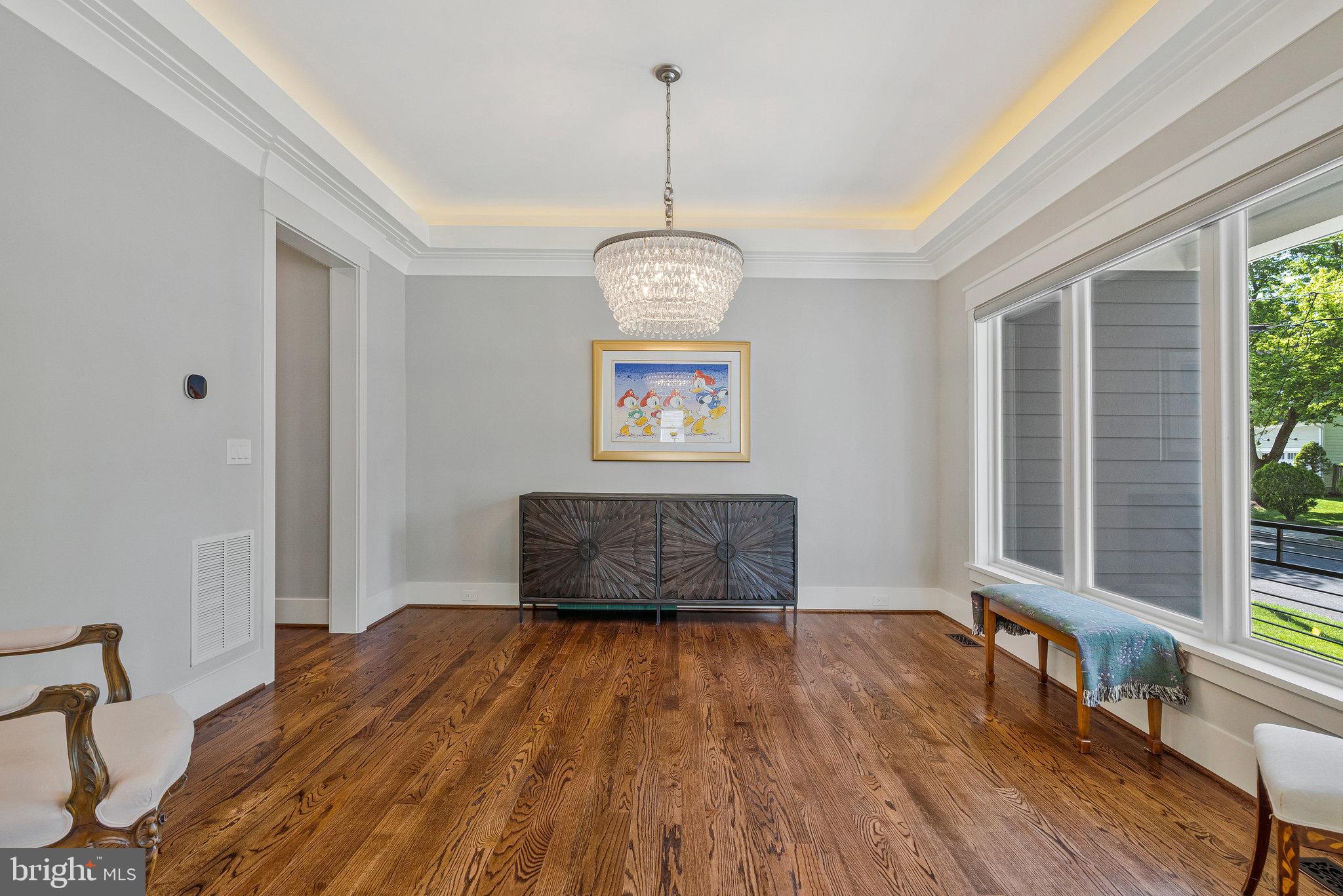 VIENNA WOODS - Residential