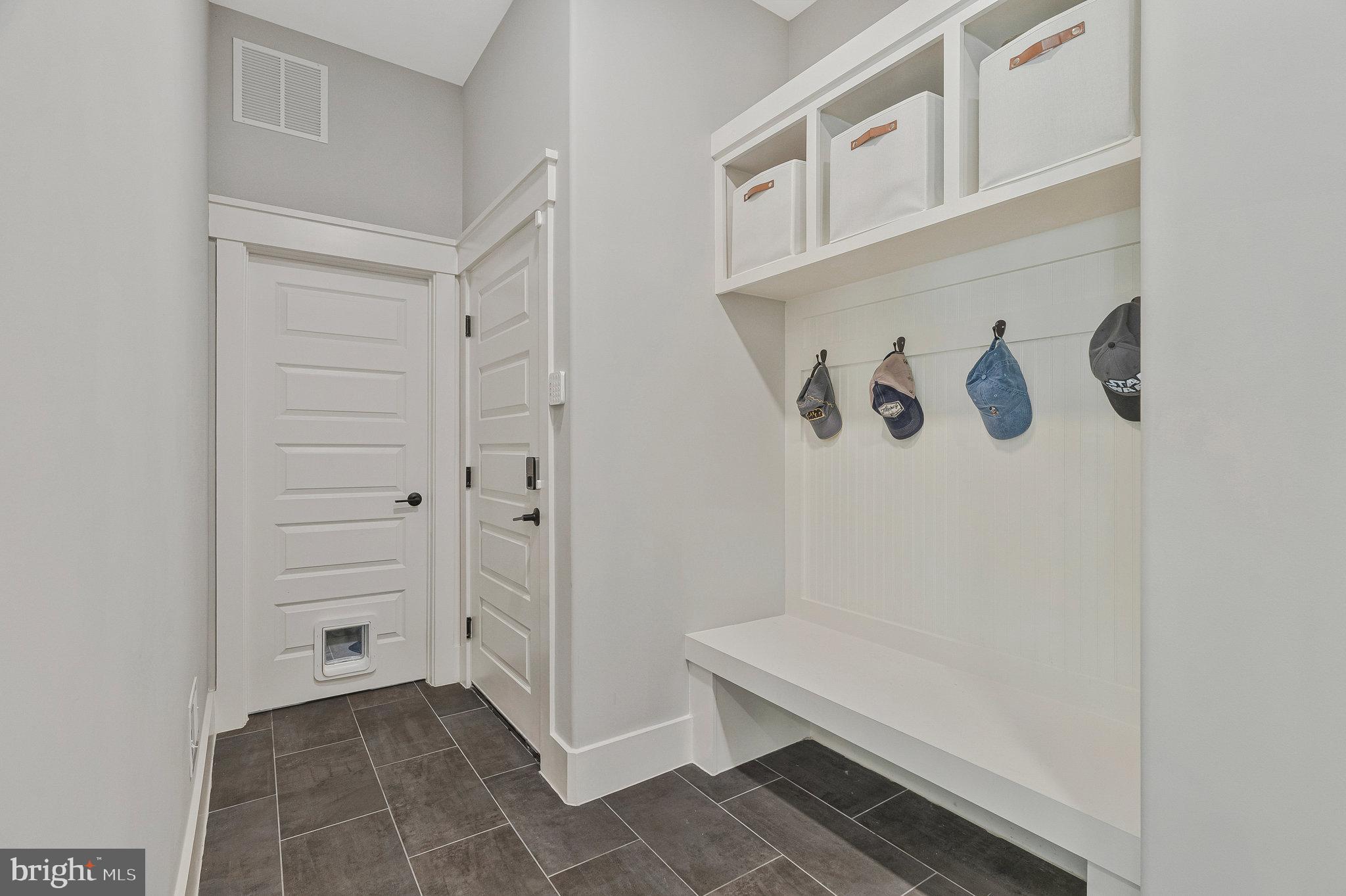 VIENNA WOODS - Residential