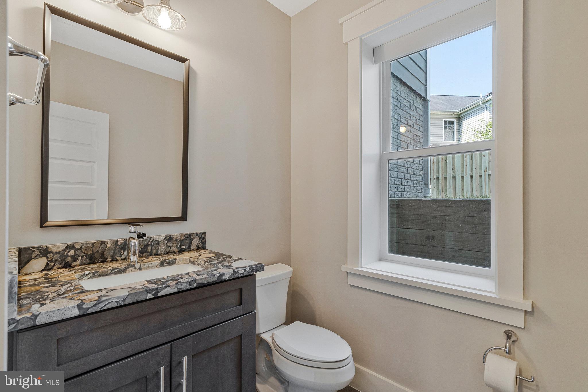 VIENNA WOODS - Residential