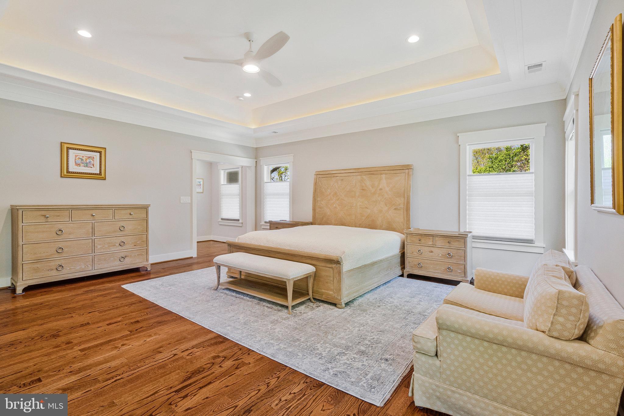 VIENNA WOODS - Residential