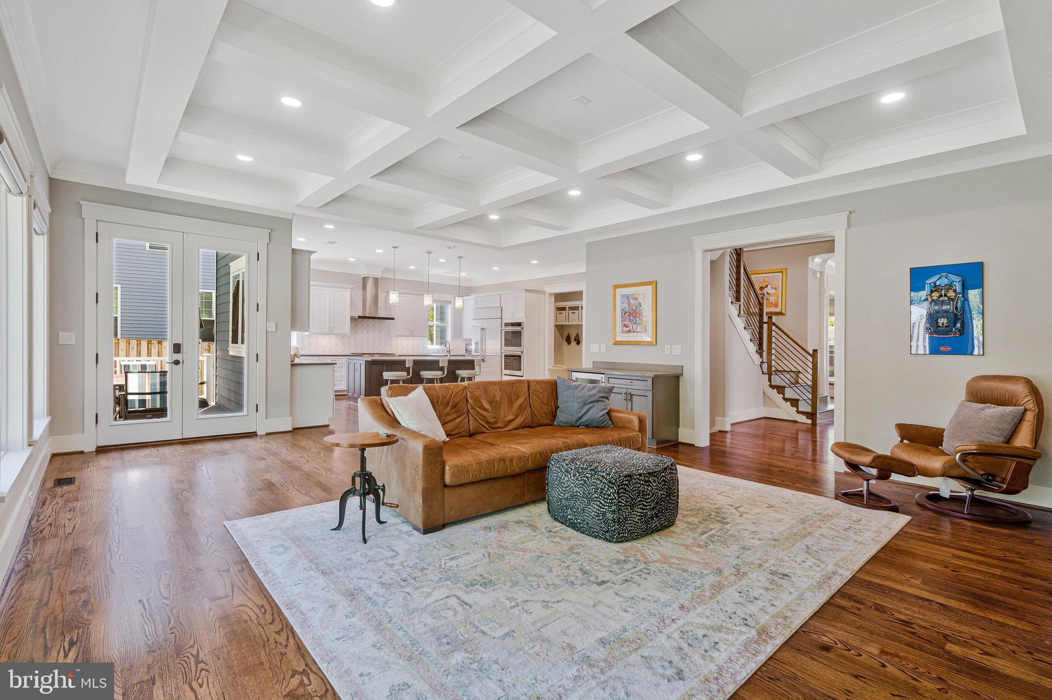 VIENNA WOODS - Residential