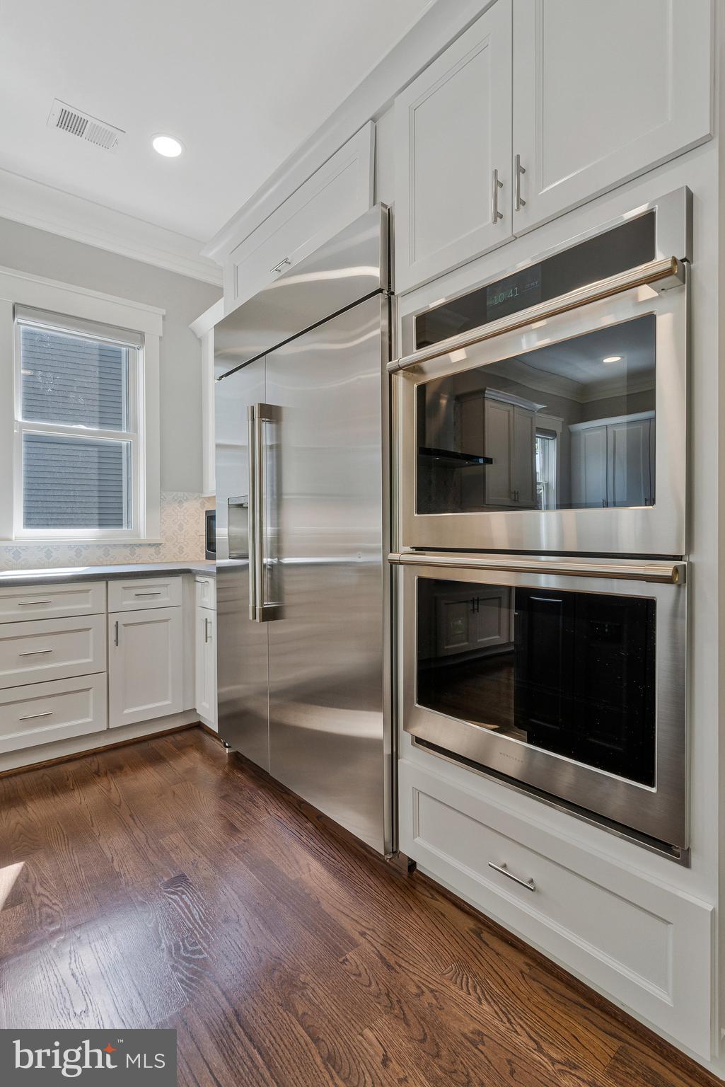 VIENNA WOODS - Residential