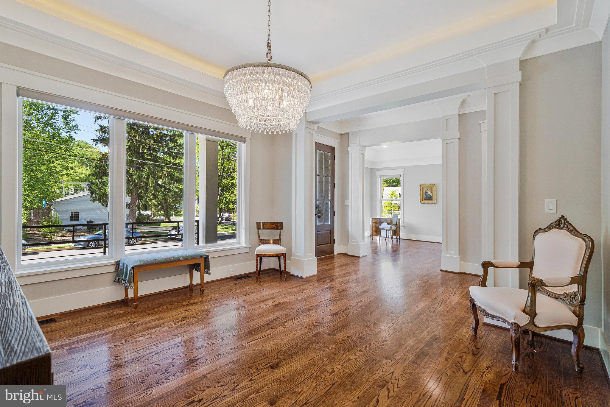 VIENNA WOODS - Residential