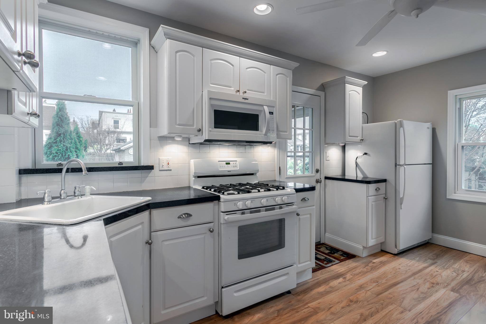 WOODMERE - Residential