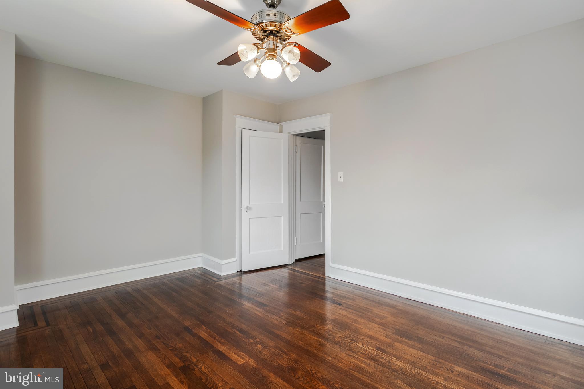 WOODMERE - Residential