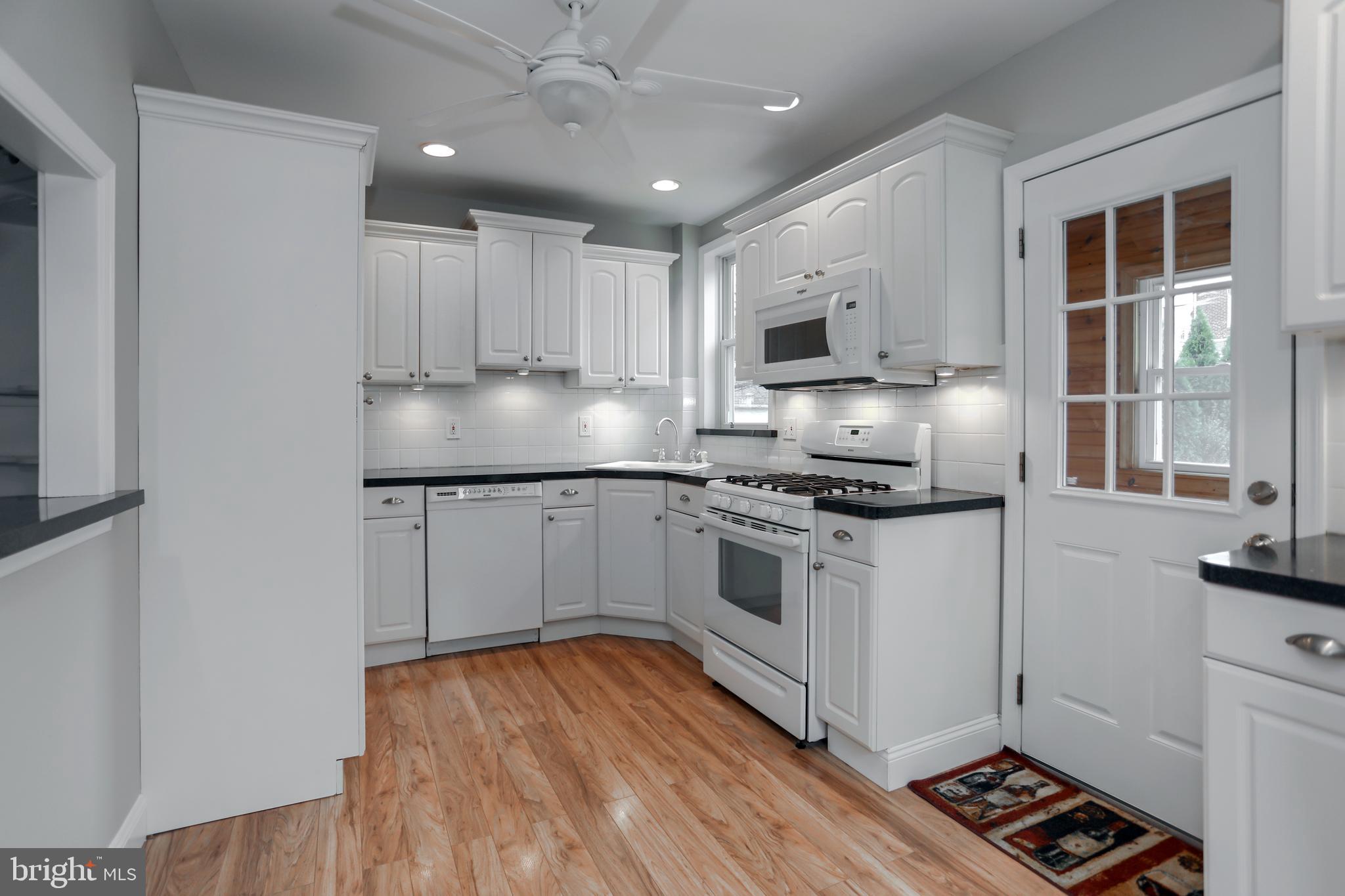 WOODMERE - Residential