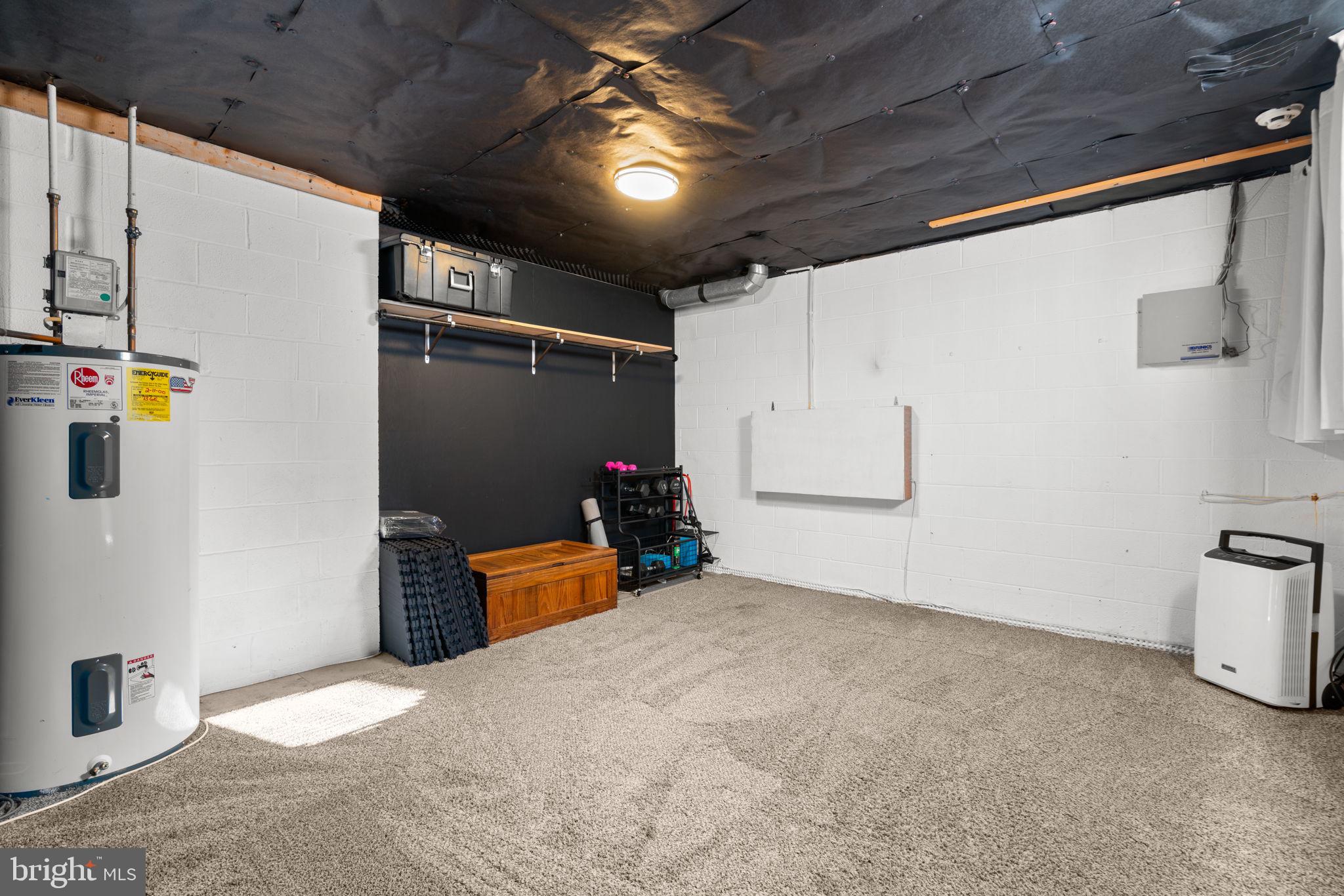 OAKMONT GREEN - Residential