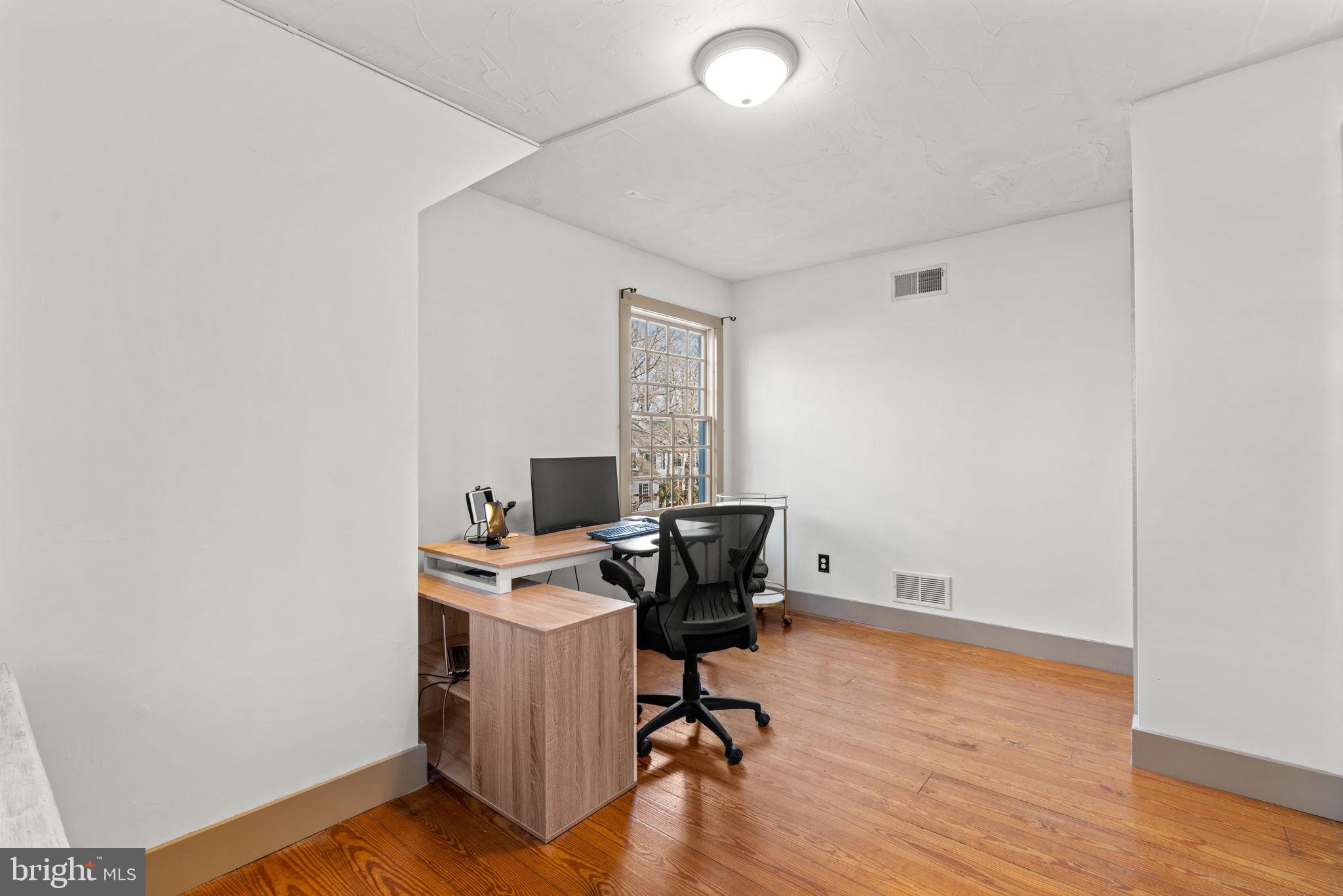 OAKMONT GREEN - Residential