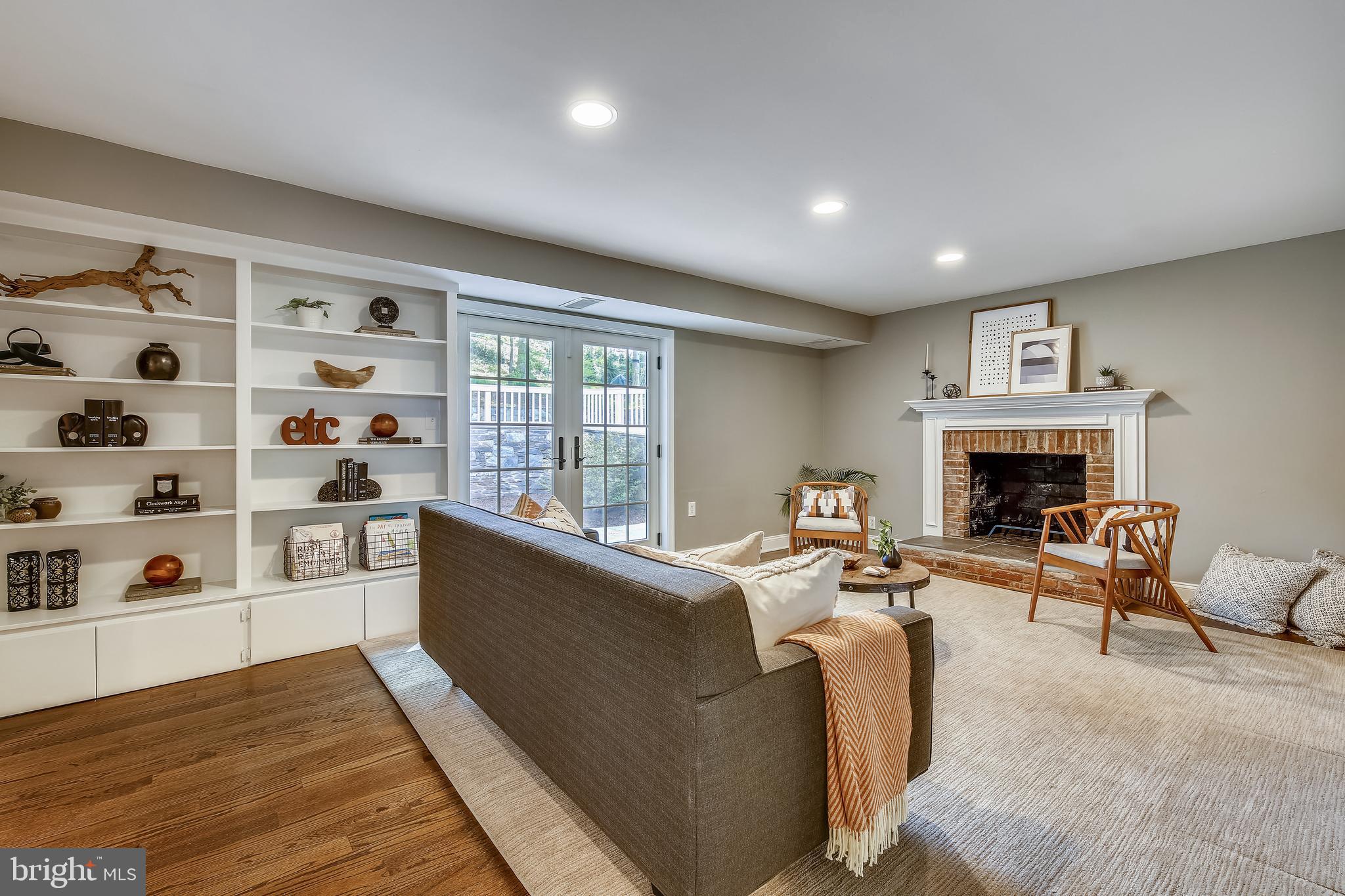 LYBROOK - Residential