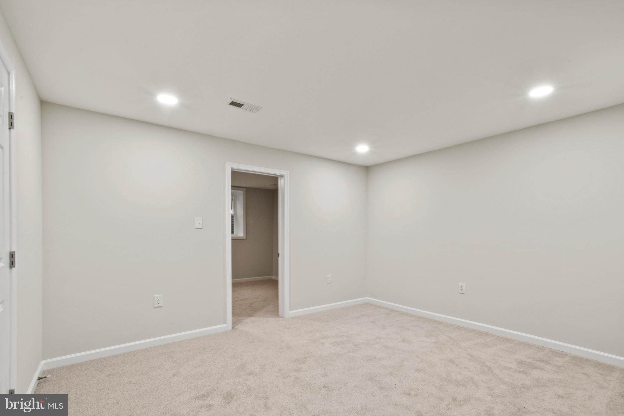 COUNTY GREEN - Residential