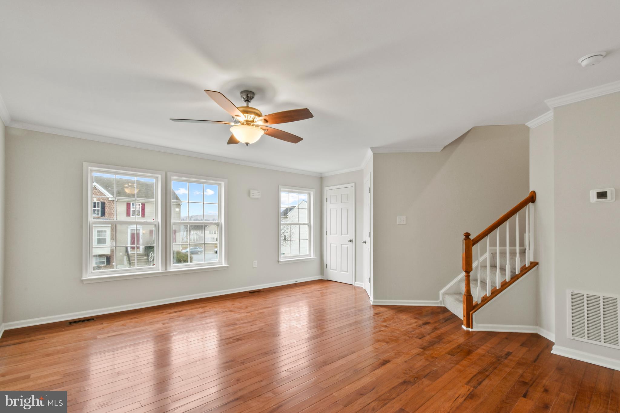 COUNTY GREEN - Residential