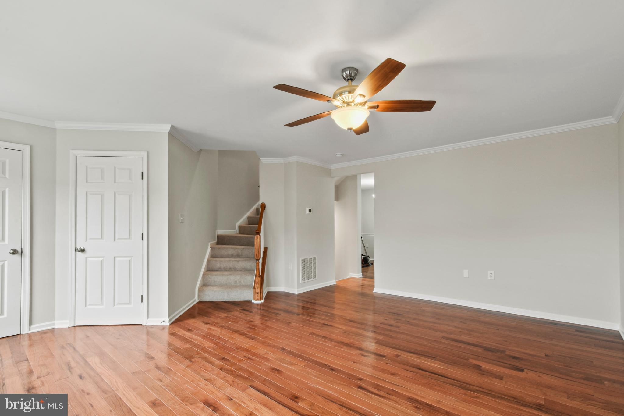 COUNTY GREEN - Residential