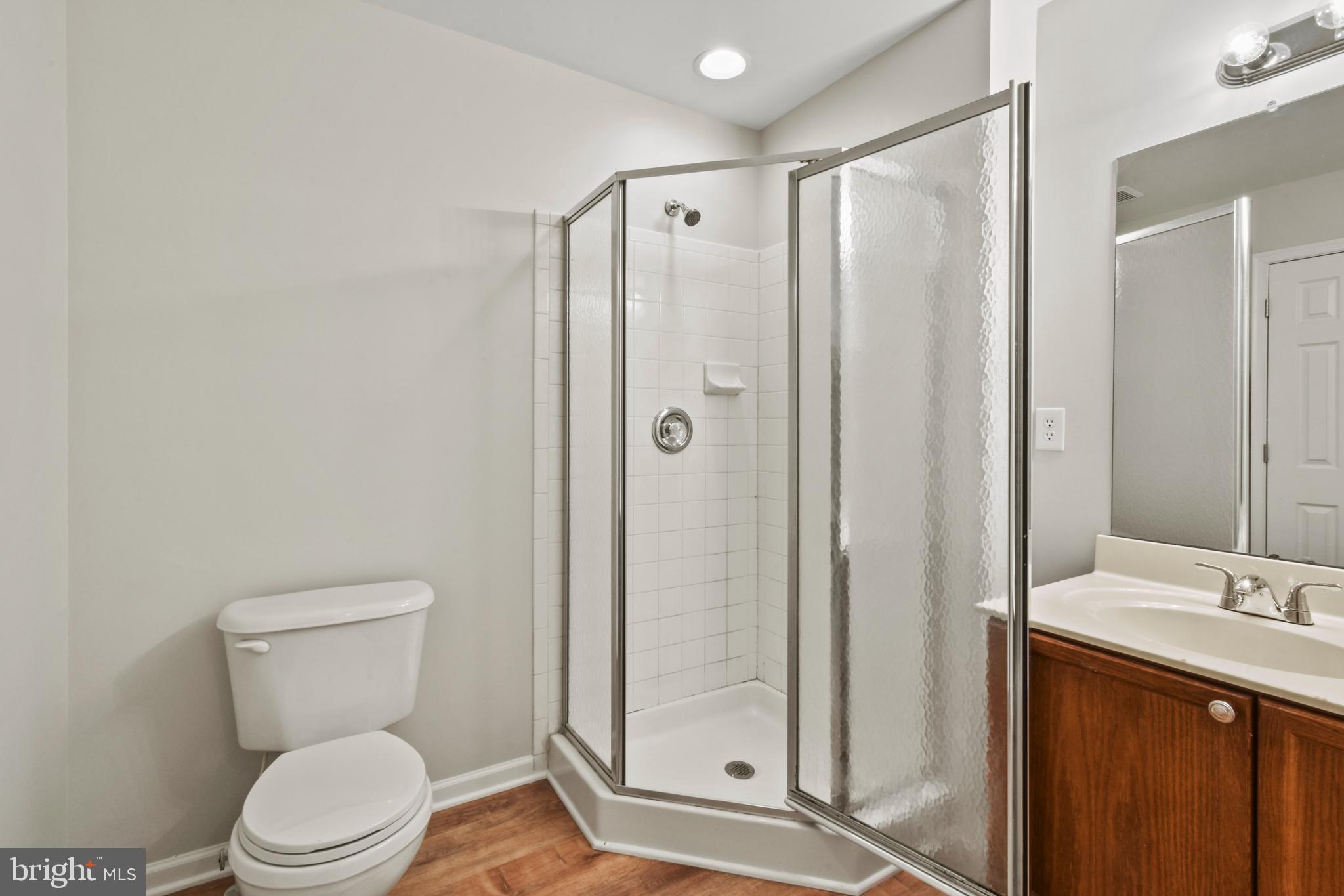 COUNTY GREEN - Residential