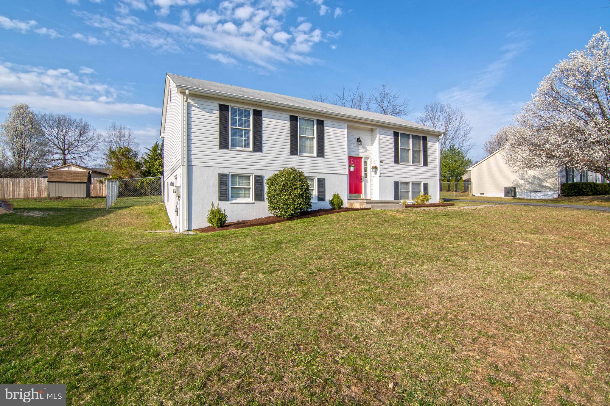 HENSEL STONE WOODS - Residential