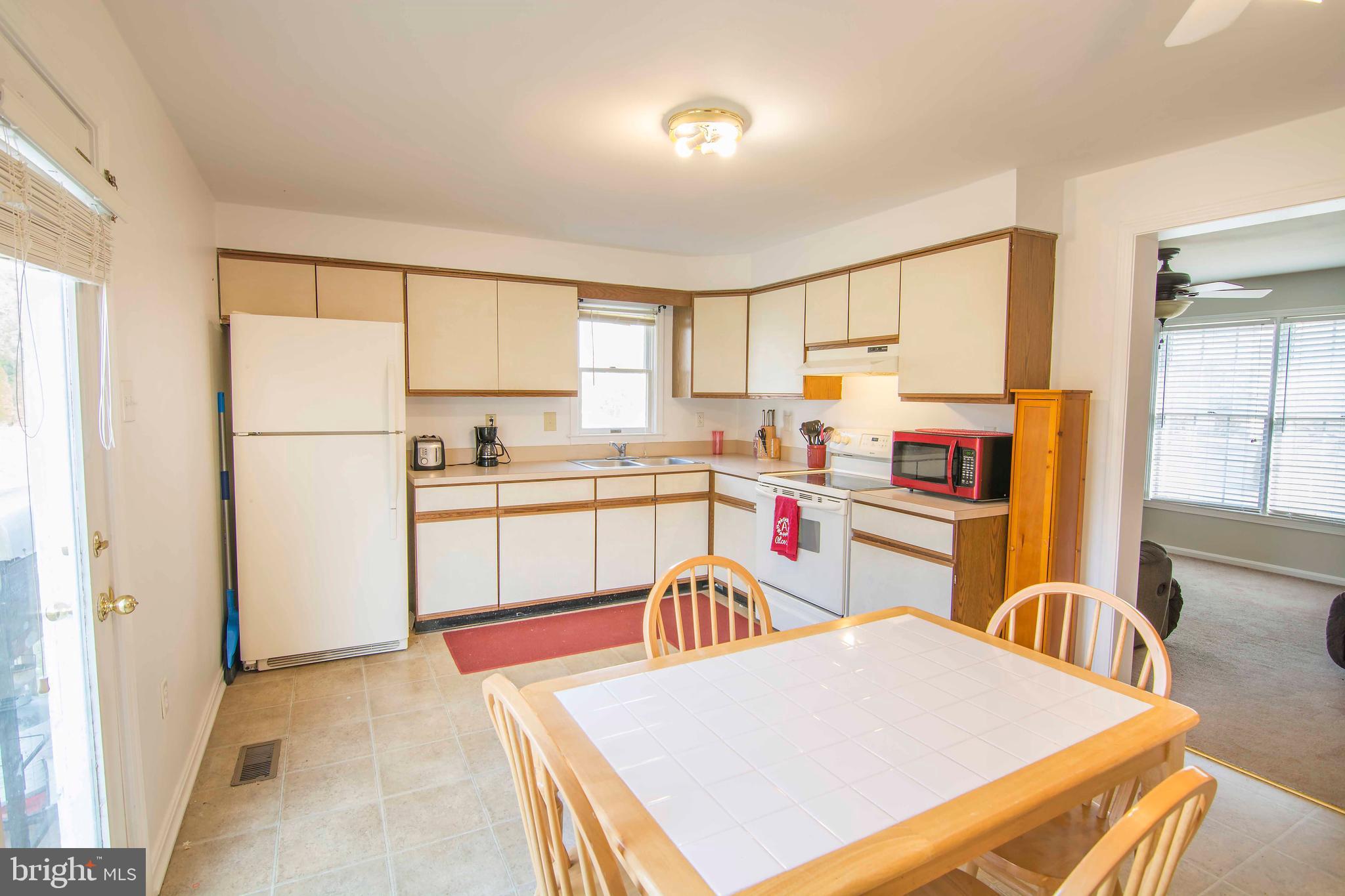 HENSEL STONE WOODS - Residential