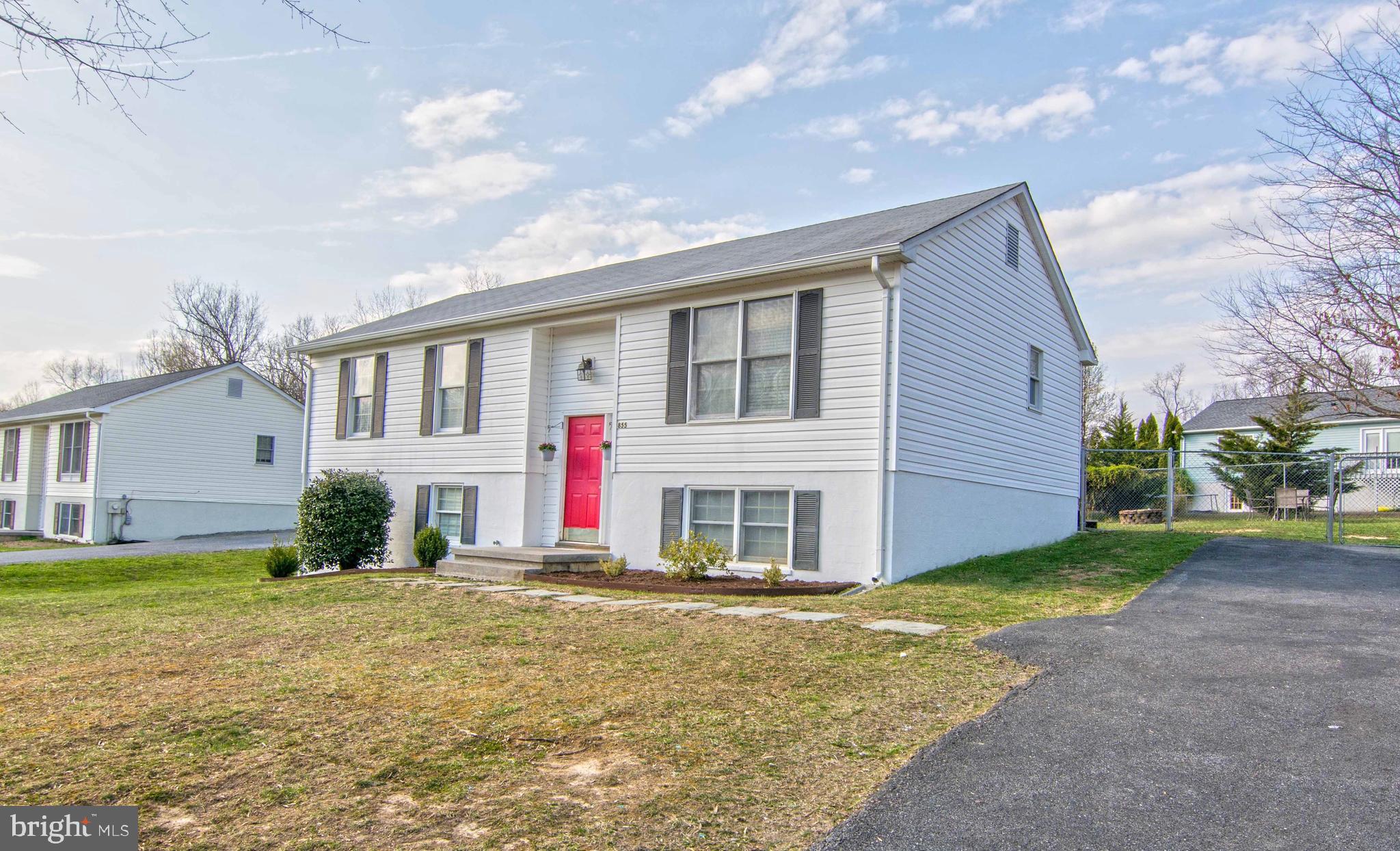 HENSEL STONE WOODS - Residential