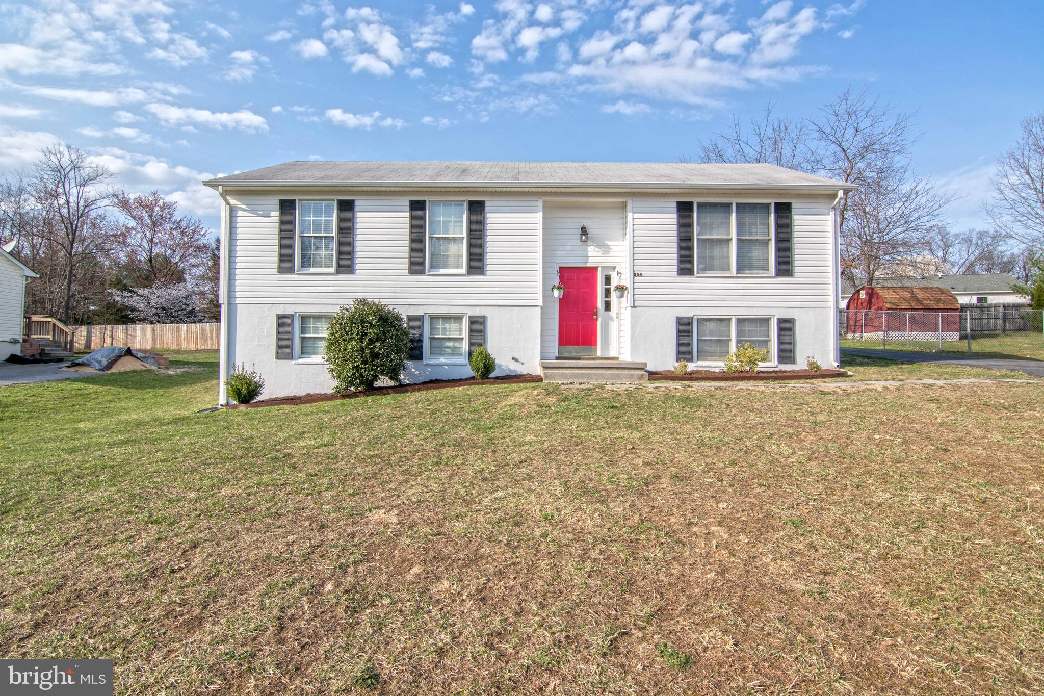 HENSEL STONE WOODS - Residential