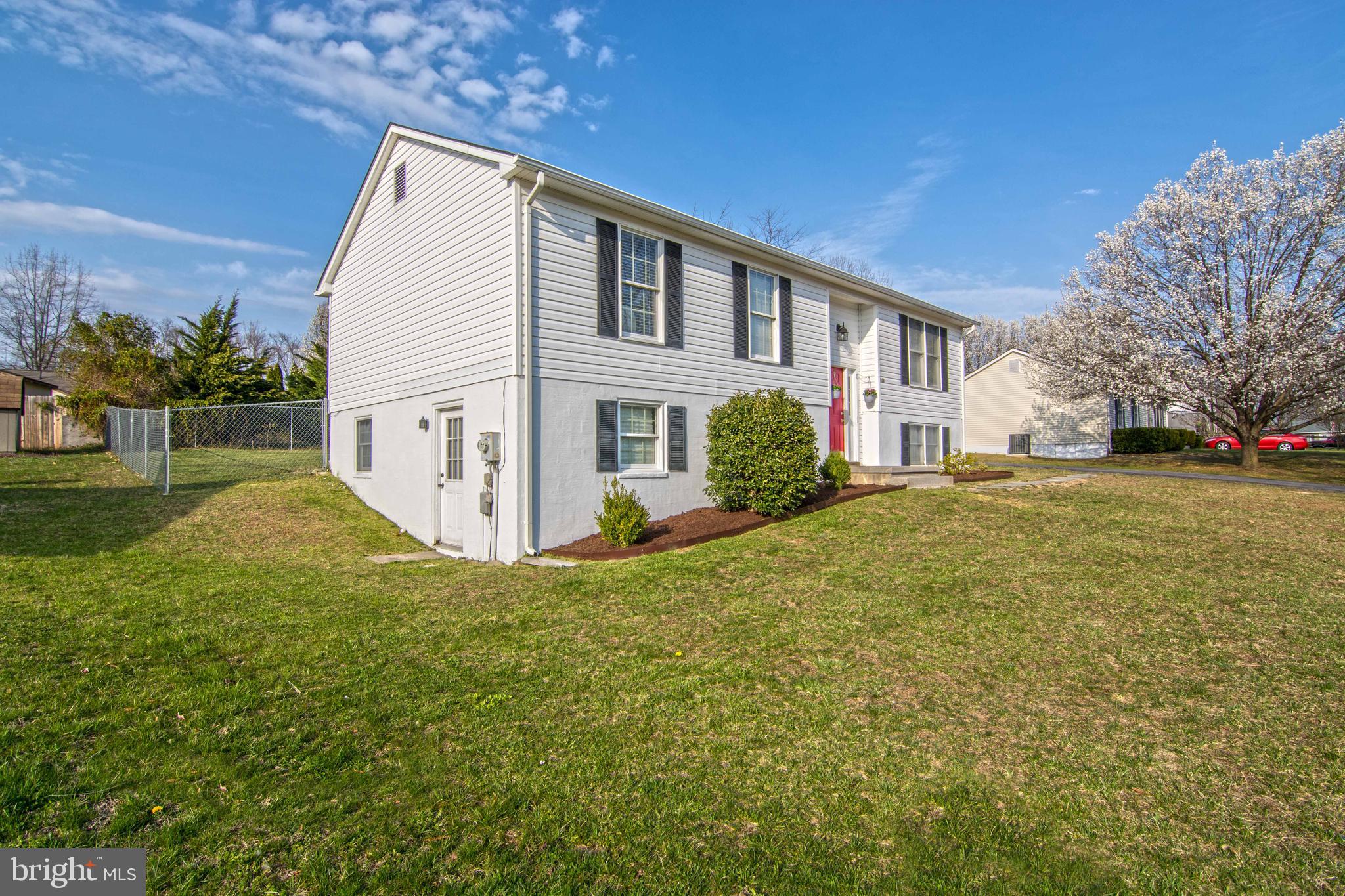 HENSEL STONE WOODS - Residential