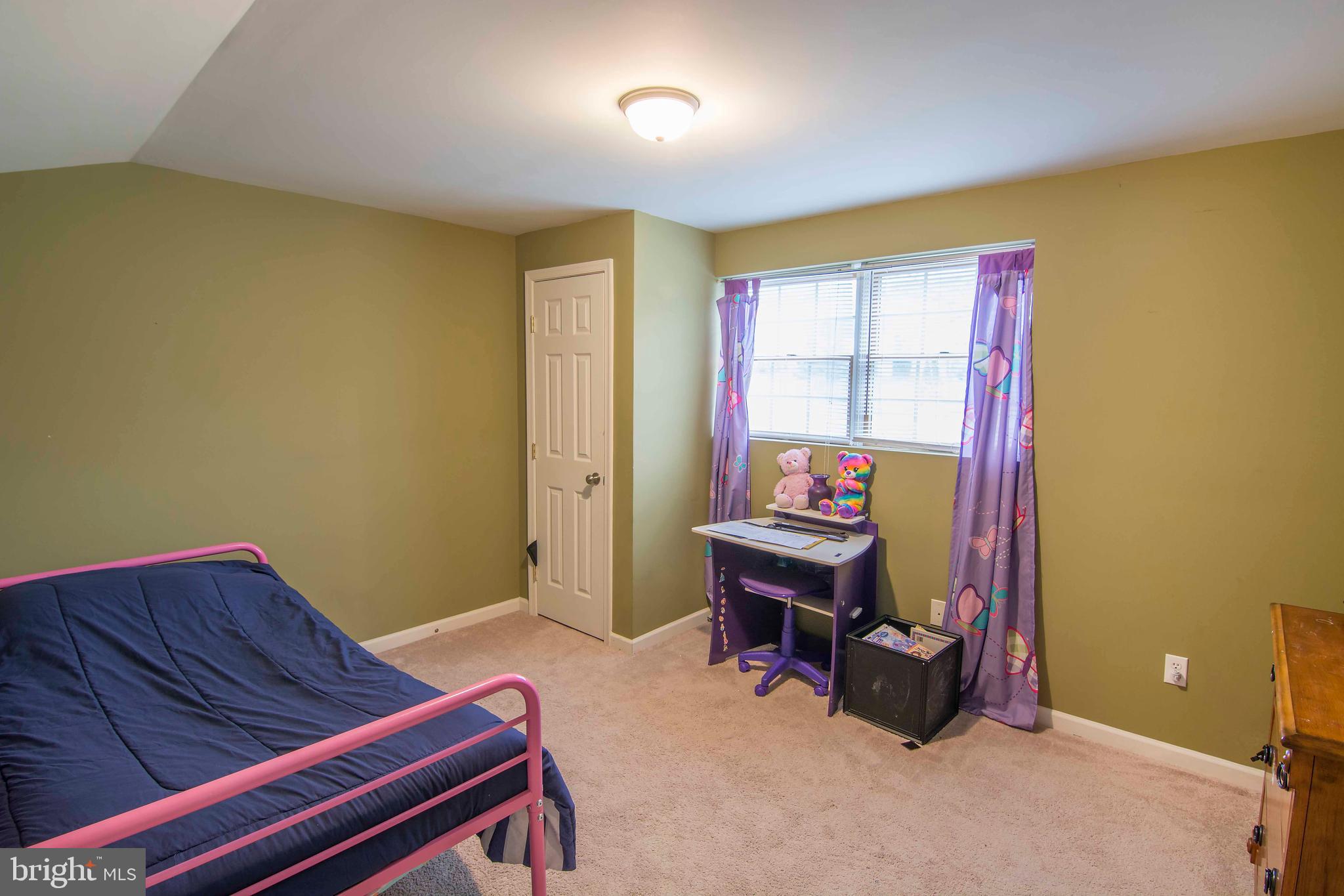 HENSEL STONE WOODS - Residential